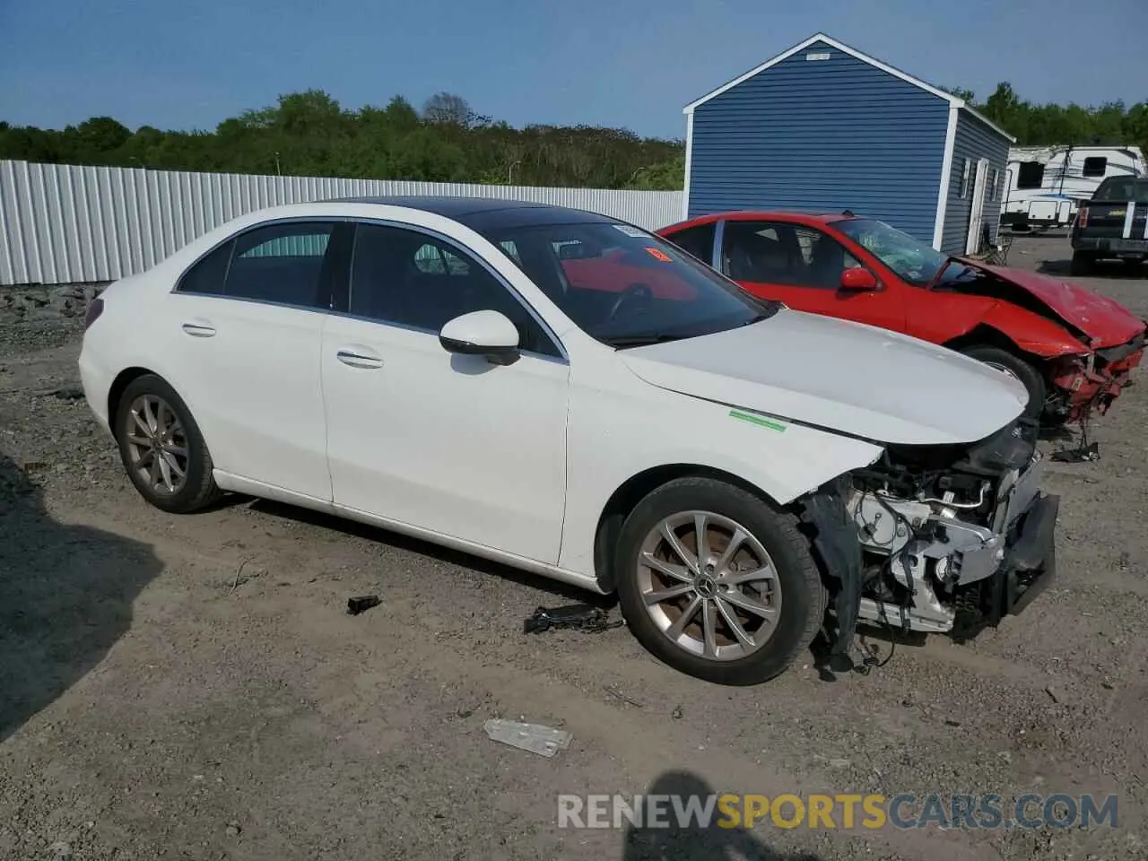 4 Photograph of a damaged car W1K3G4FB3MJ264053 MERCEDES-BENZ A-CLASS 2021