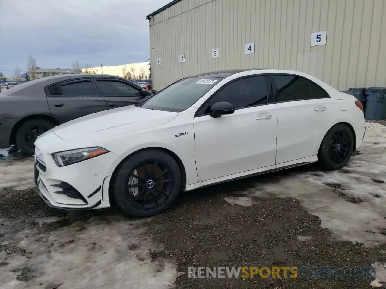 1 Фотография поврежденного автомобиля W1K3G5BB2MJ323640 MERCEDES-BENZ A-CLASS 2021