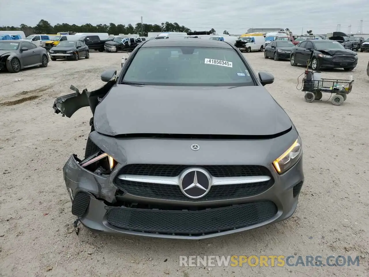 5 Photograph of a damaged car W1K3G4EB0NJ363576 MERCEDES-BENZ A-CLASS 2022