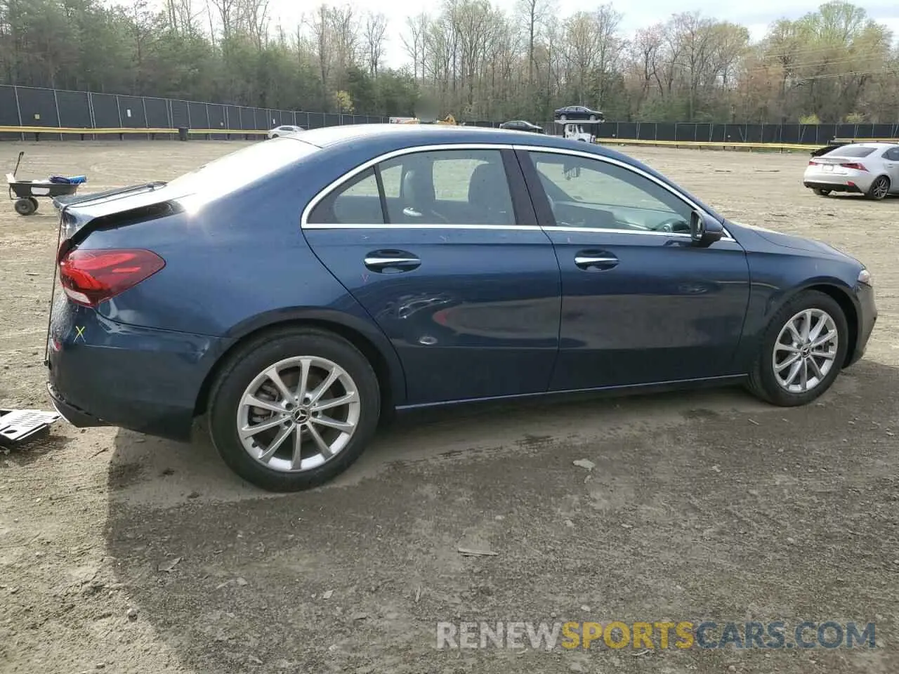 3 Фотография поврежденного автомобиля W1K3G4FBXNJ369674 MERCEDES-BENZ A-CLASS 2022