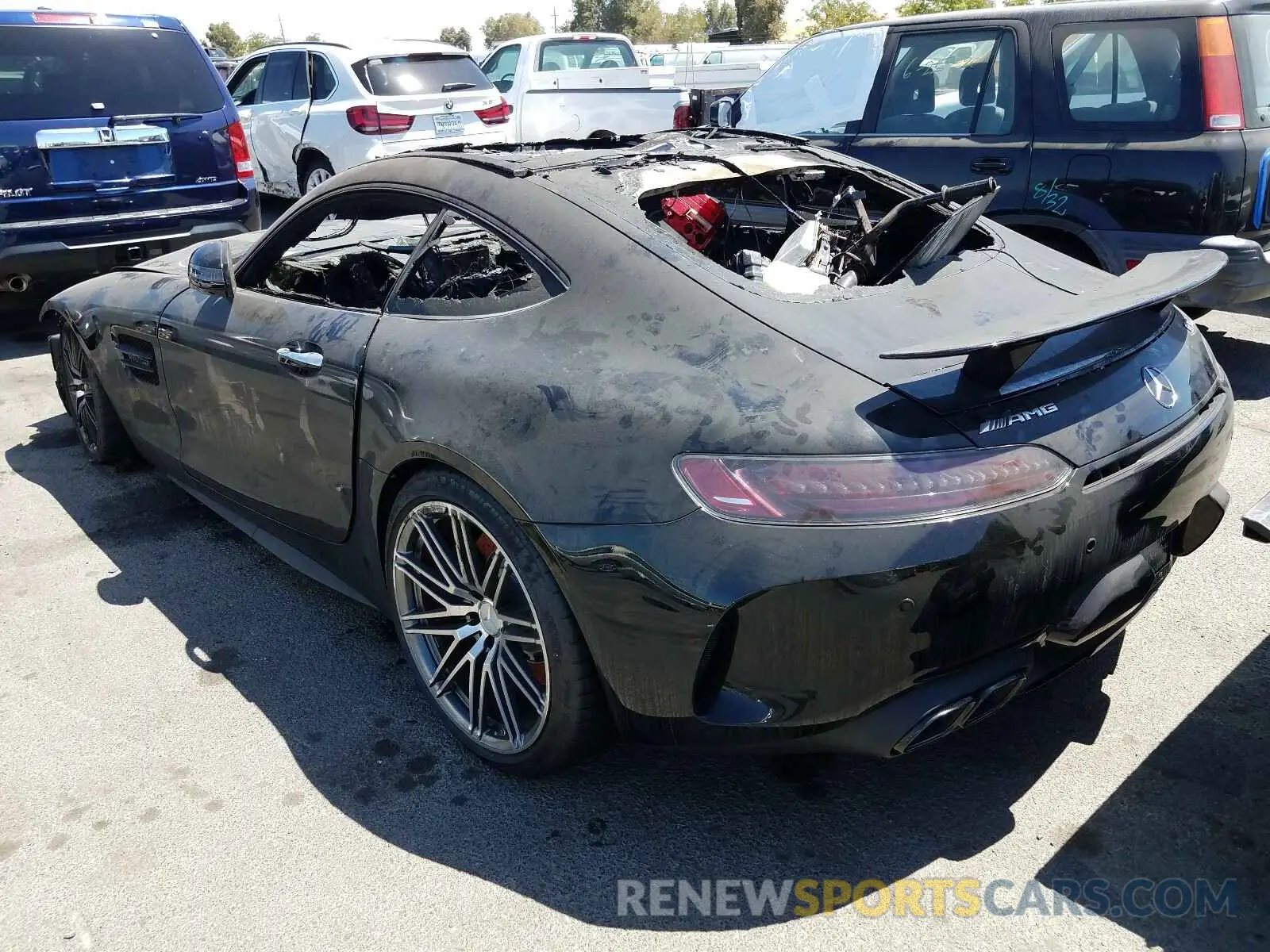 3 Photograph of a damaged car WDDYJ8AA8LA027506 MERCEDES-BENZ AMG 2020