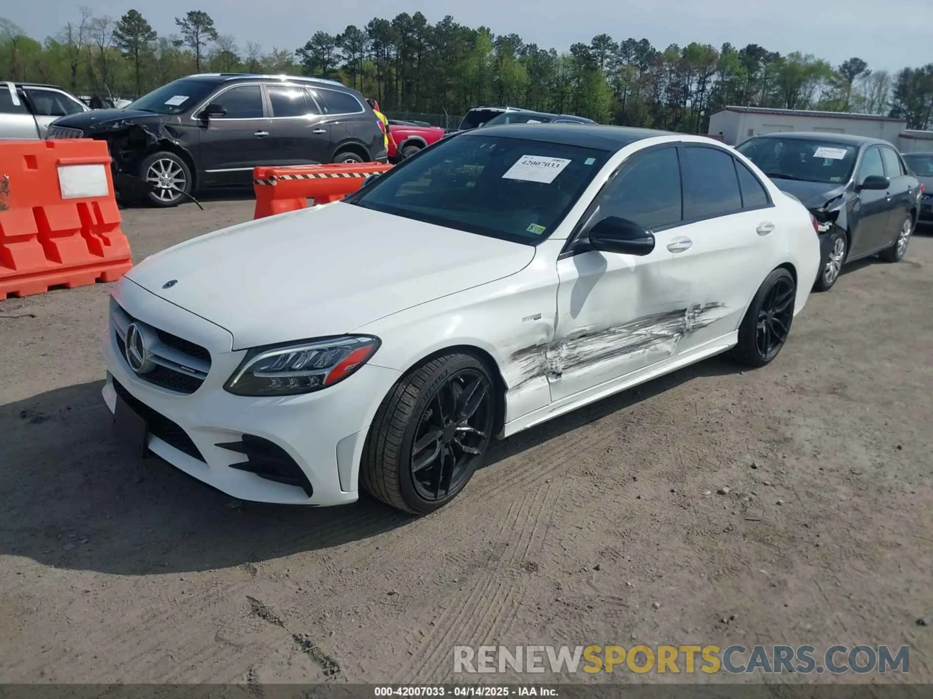 2 Фотография поврежденного автомобиля 55SWF6EB6KU304488 MERCEDES-BENZ AMG C 43 2019