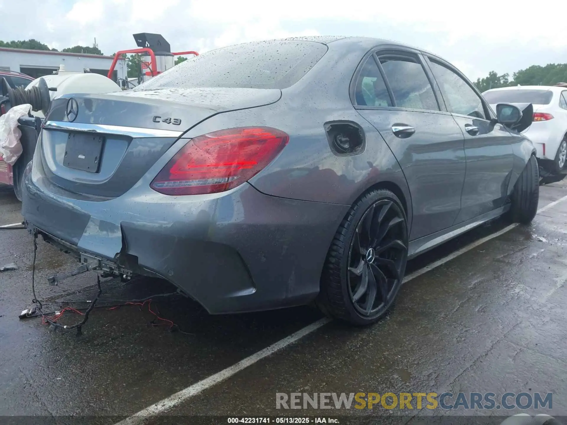 4 Photograph of a damaged car 55SWF6EB9KU292191 MERCEDES-BENZ AMG C 43 2019