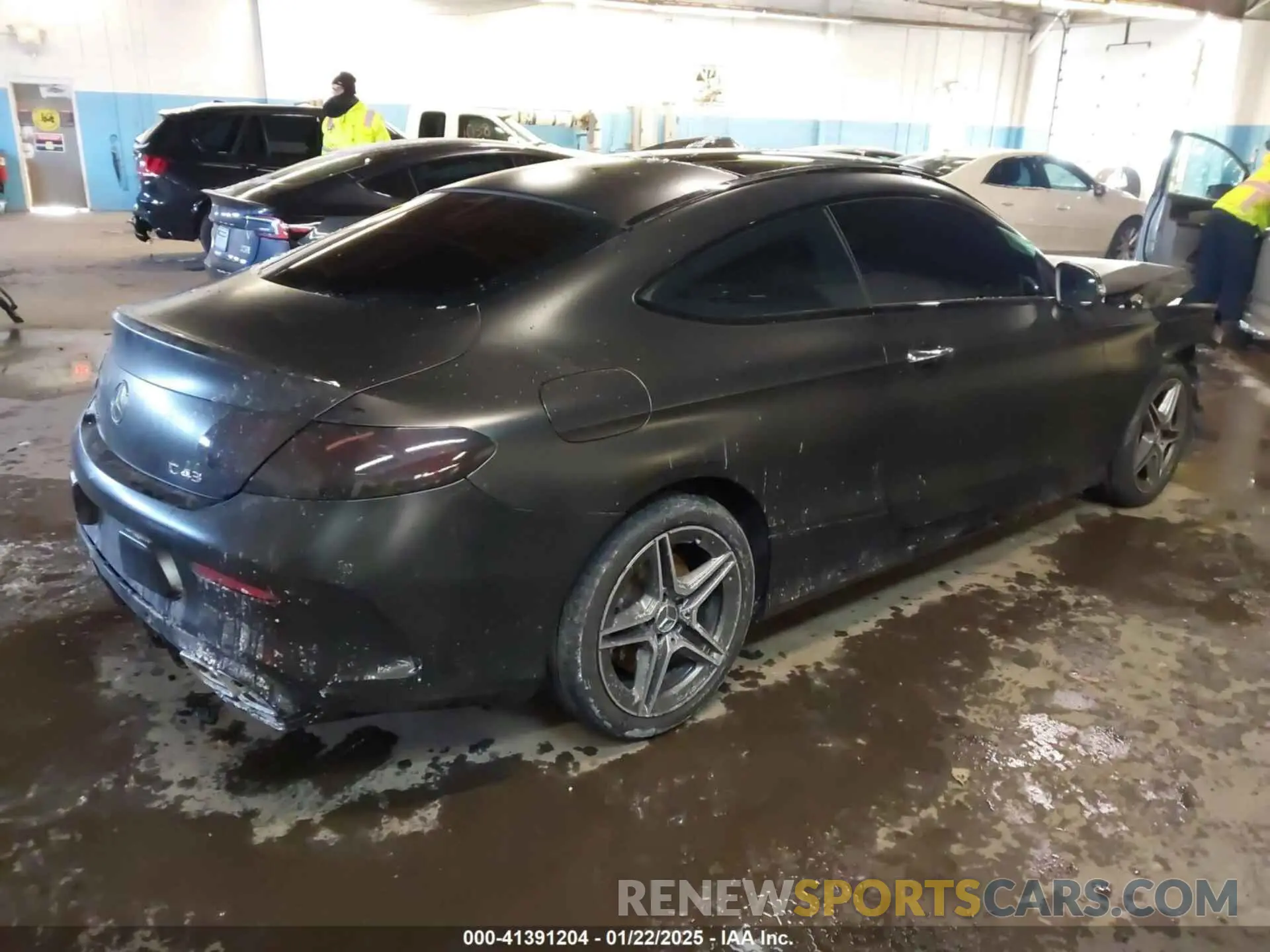 4 Photograph of a damaged car WDDWJ6EB2KF876692 MERCEDES-BENZ AMG C 43 2019
