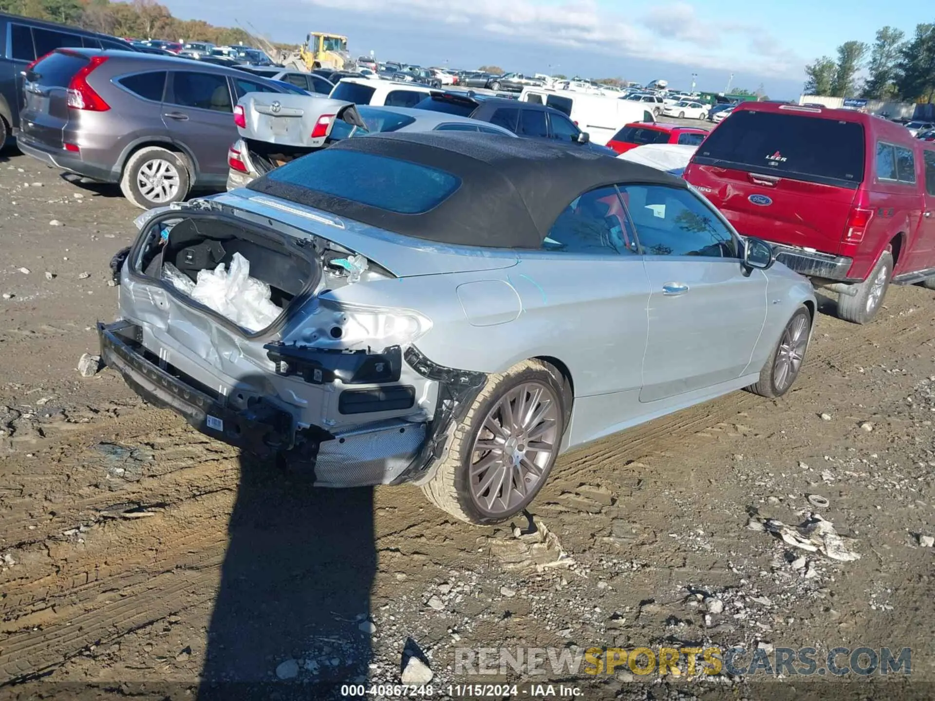 4 Photograph of a damaged car WDDWK6EB5KF799636 MERCEDES-BENZ AMG C 43 2019