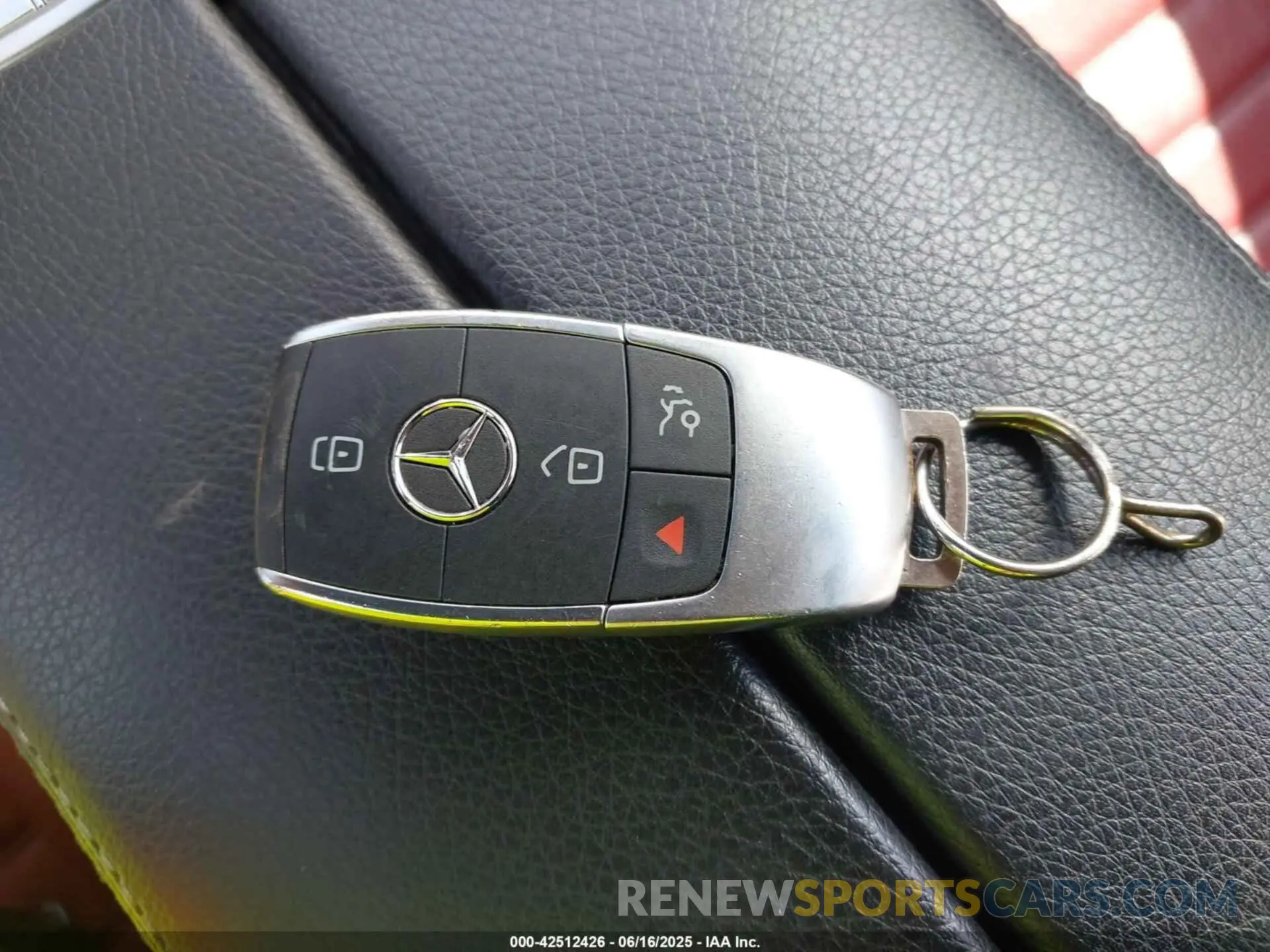 11 Photograph of a damaged car WDDWK6EB6KF806576 MERCEDES-BENZ AMG C 43 2019