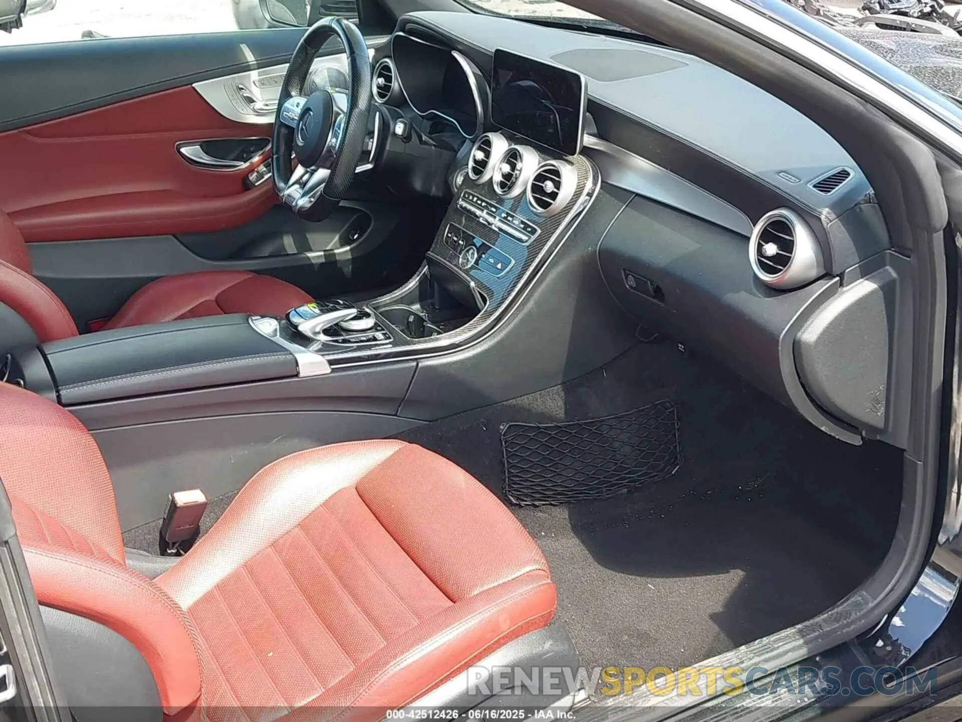 5 Photograph of a damaged car WDDWK6EB6KF806576 MERCEDES-BENZ AMG C 43 2019
