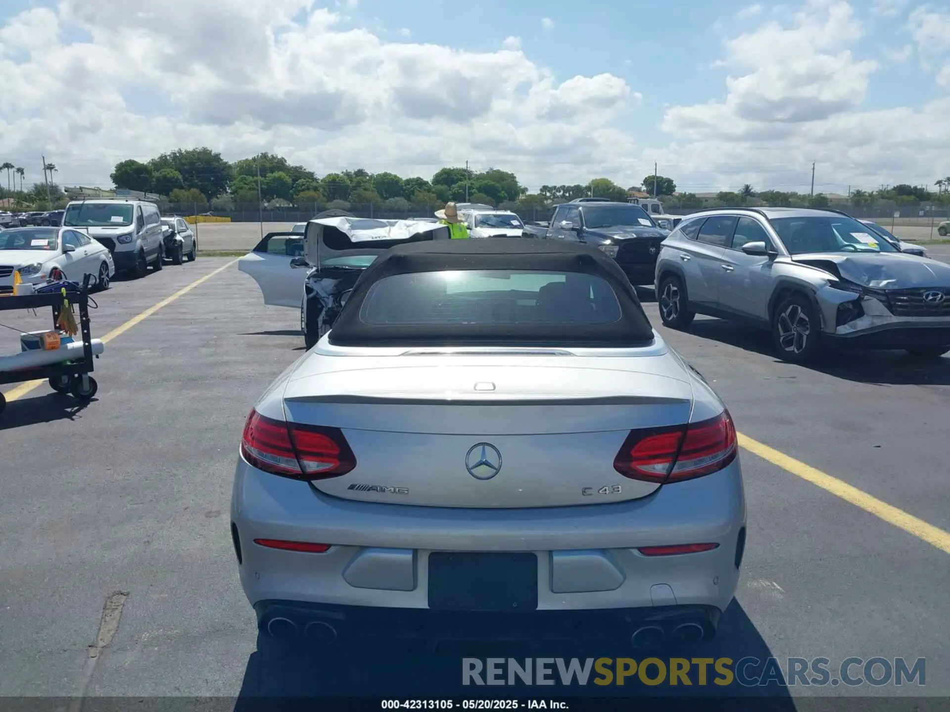 16 Photograph of a damaged car WDDWK6EBXKF799678 MERCEDES-BENZ AMG C 43 2019