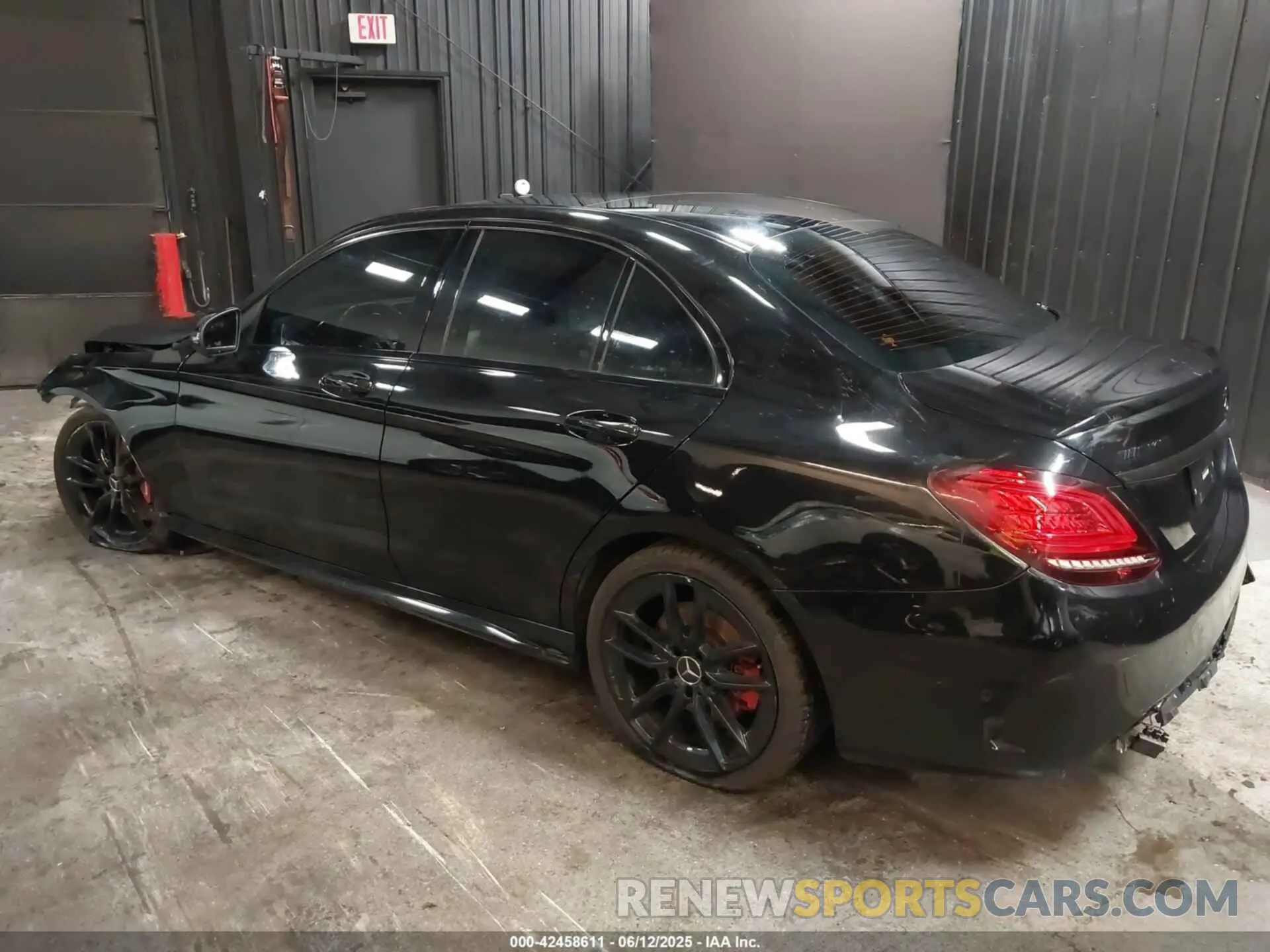 3 Photograph of a damaged car W1KWF6EB1LR574604 MERCEDES-BENZ AMG C 43 2020