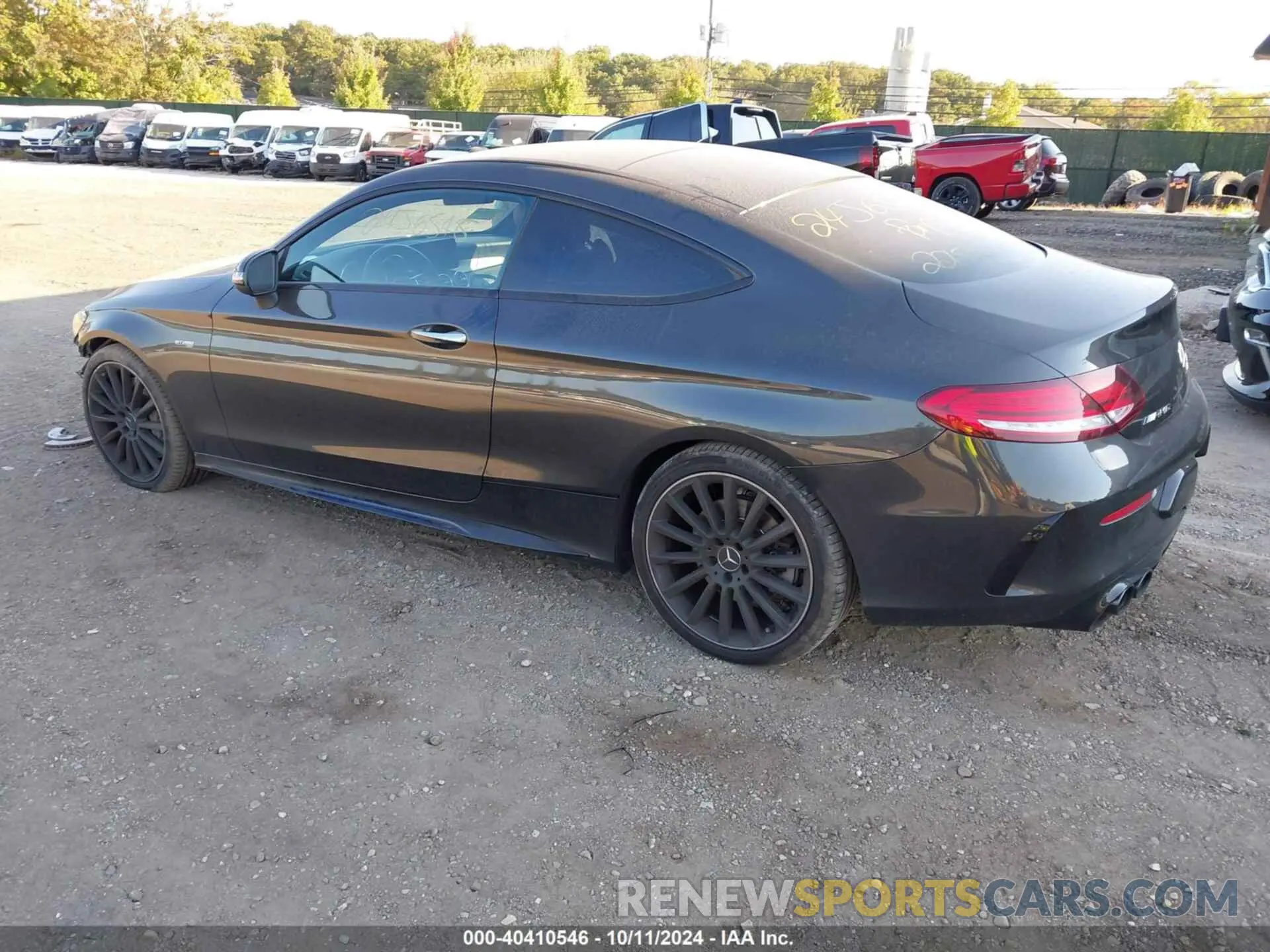 3 Photograph of a damaged car WDDWJ6EB4LF943536 MERCEDES-BENZ AMG C 43 2020