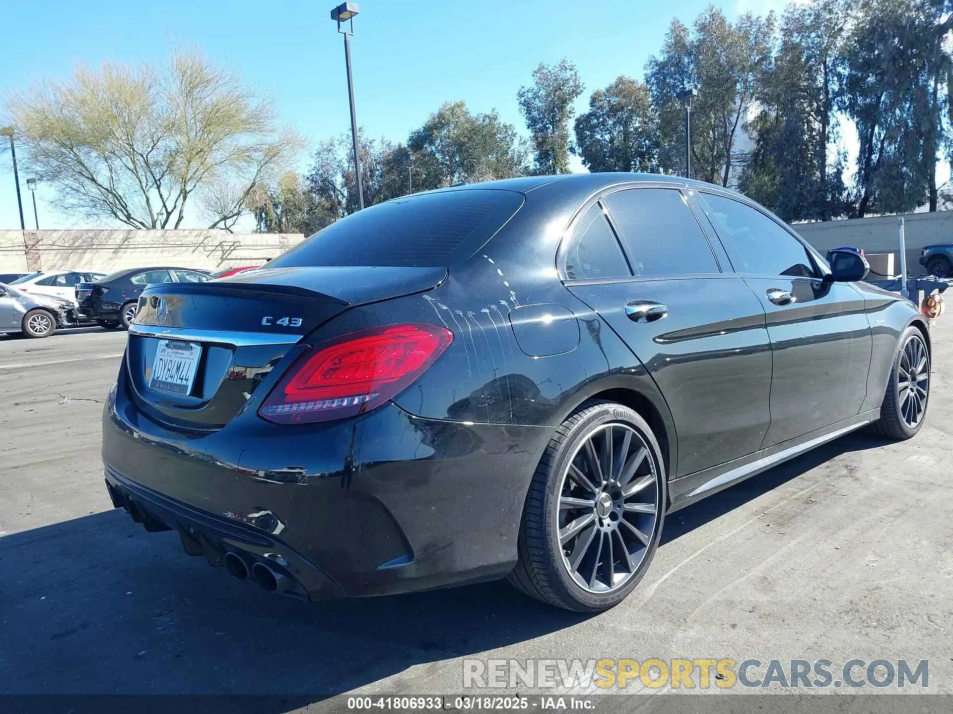 4 Photograph of a damaged car W1KWF6EB4MR620959 MERCEDES-BENZ AMG C 43 2021