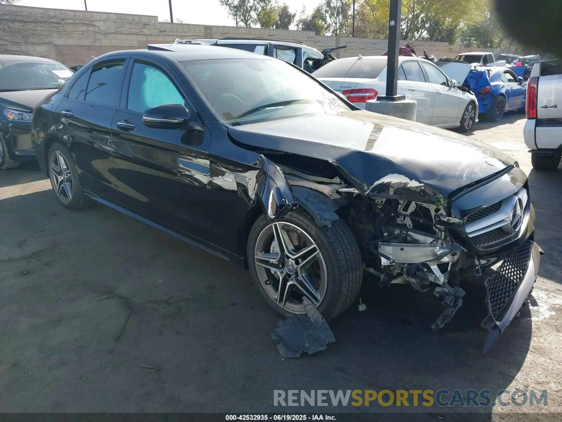 13 Photograph of a damaged car W1KWF6EB4MR648454 MERCEDES-BENZ AMG C 43 2021