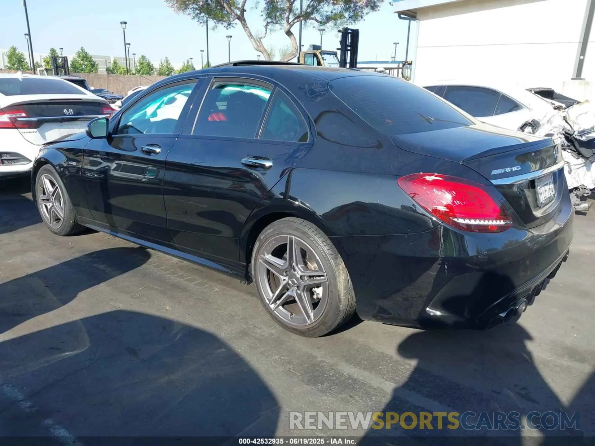 14 Photograph of a damaged car W1KWF6EB4MR648454 MERCEDES-BENZ AMG C 43 2021