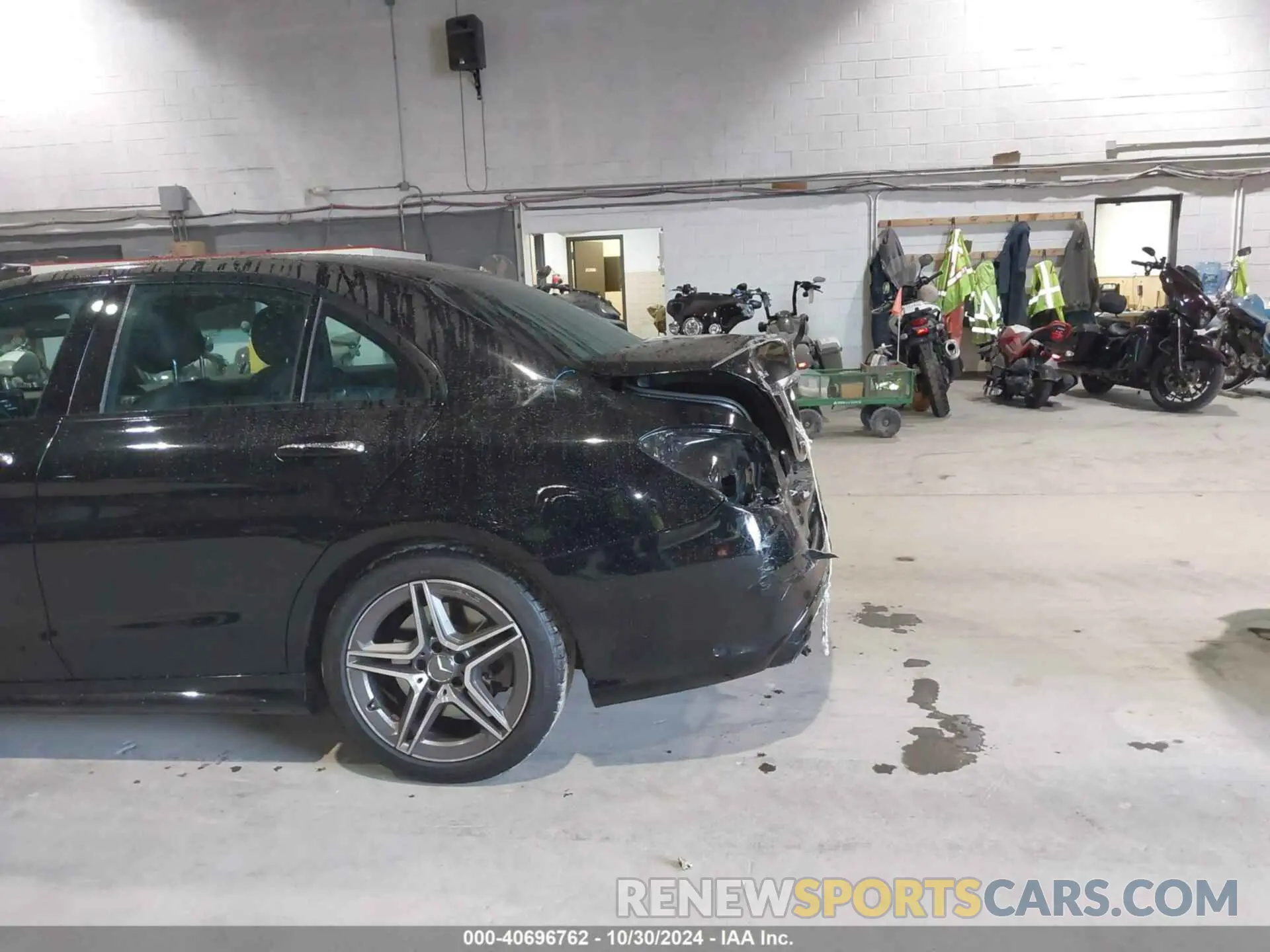 17 Фотография поврежденного автомобиля W1KWF6EB9MR628586 MERCEDES-BENZ AMG C 43 2021