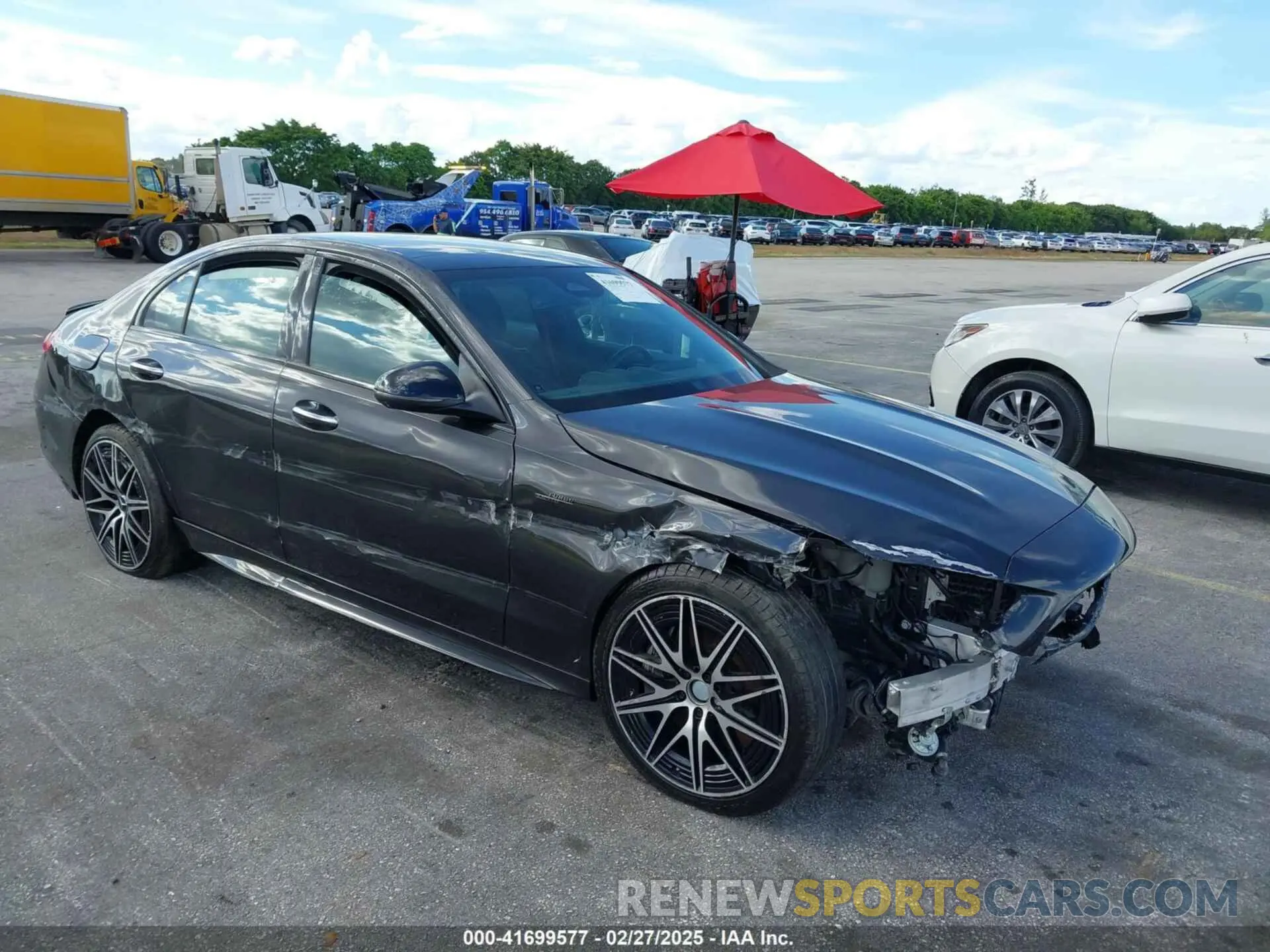 1 Фотография поврежденного автомобиля W1KAF8HB6RR185662 MERCEDES-BENZ AMG C 43 2024