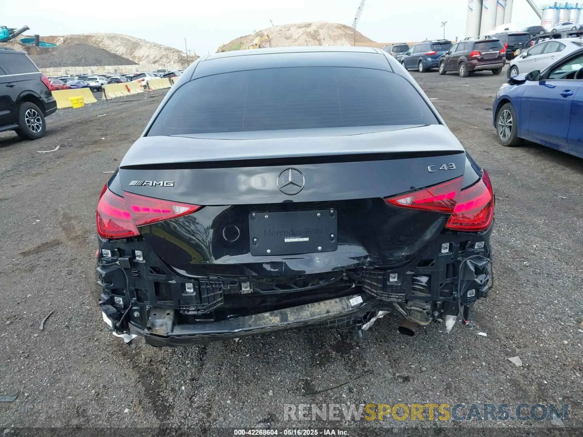 16 Photograph of a damaged car W1KAF8HB7RR168322 MERCEDES-BENZ AMG C 43 2024