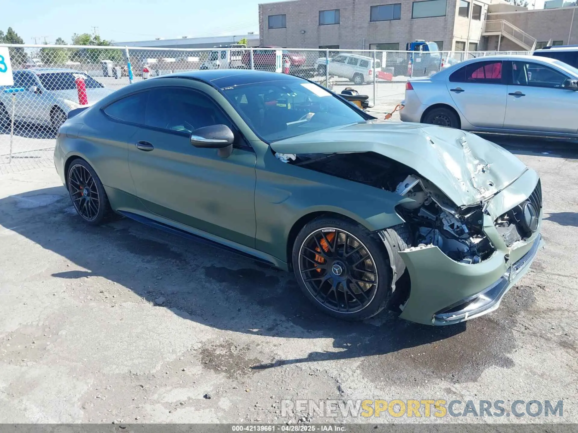 1 Фотография поврежденного автомобиля WDDWJ8HB7LF968504 MERCEDES-BENZ AMG C 63 2020