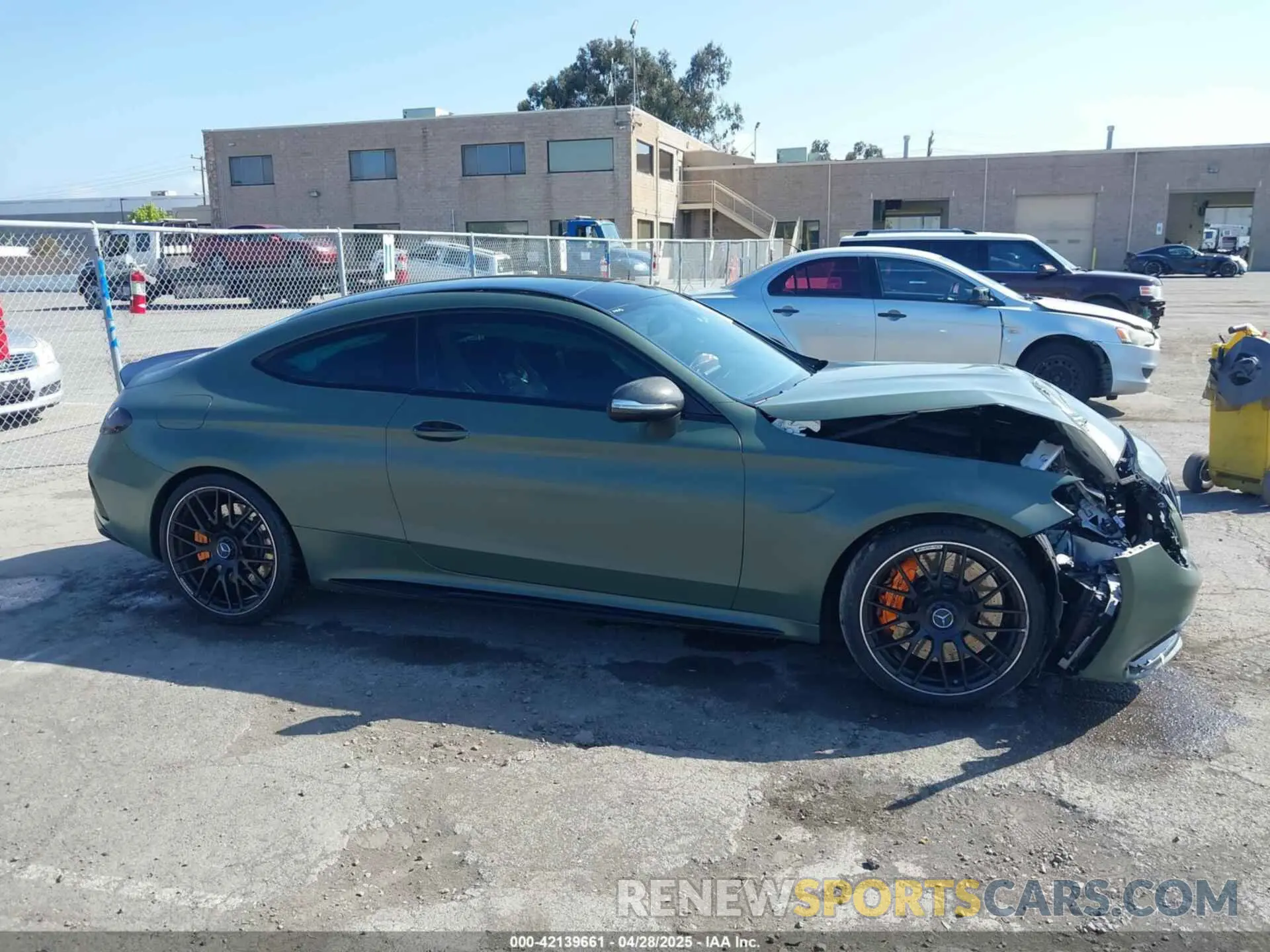 13 Фотография поврежденного автомобиля WDDWJ8HB7LF968504 MERCEDES-BENZ AMG C 63 2020
