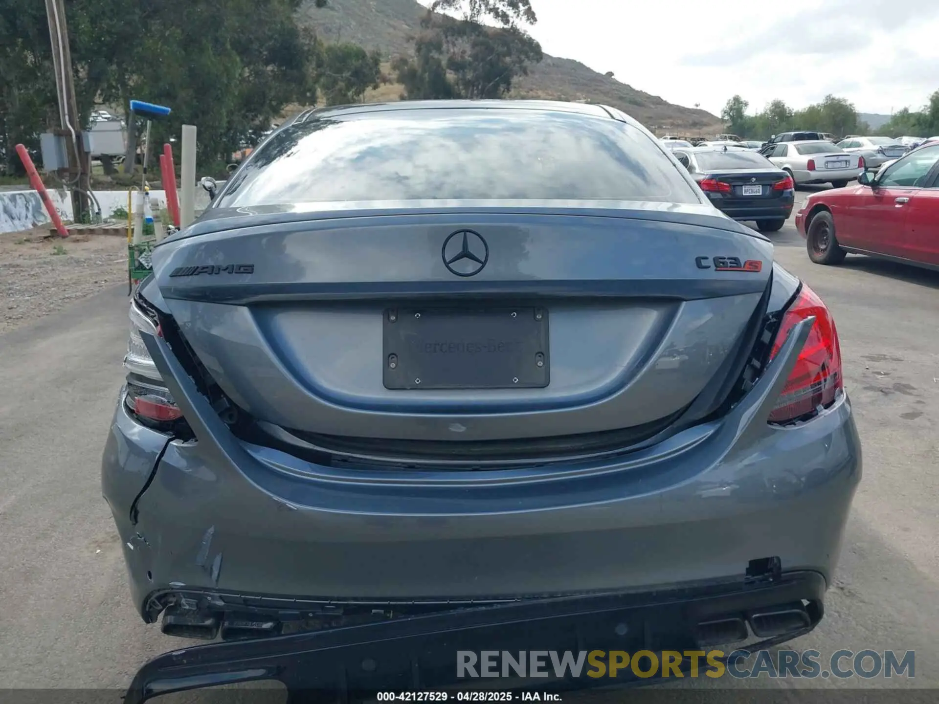 16 Photograph of a damaged car W1KWF8HB4MR620676 MERCEDES-BENZ AMG C 63 2021