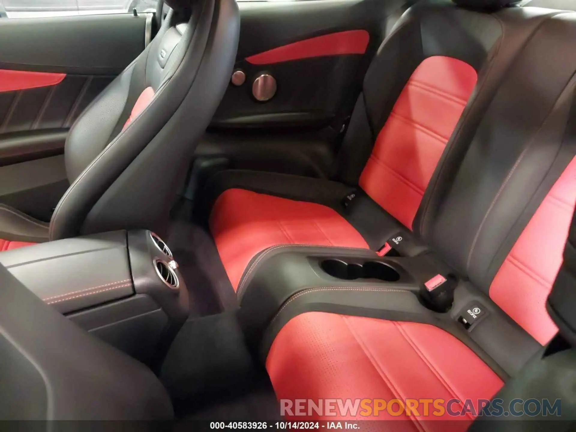 8 Photograph of a damaged car W1KWJ8HBXMG072810 MERCEDES-BENZ AMG C 63 2021