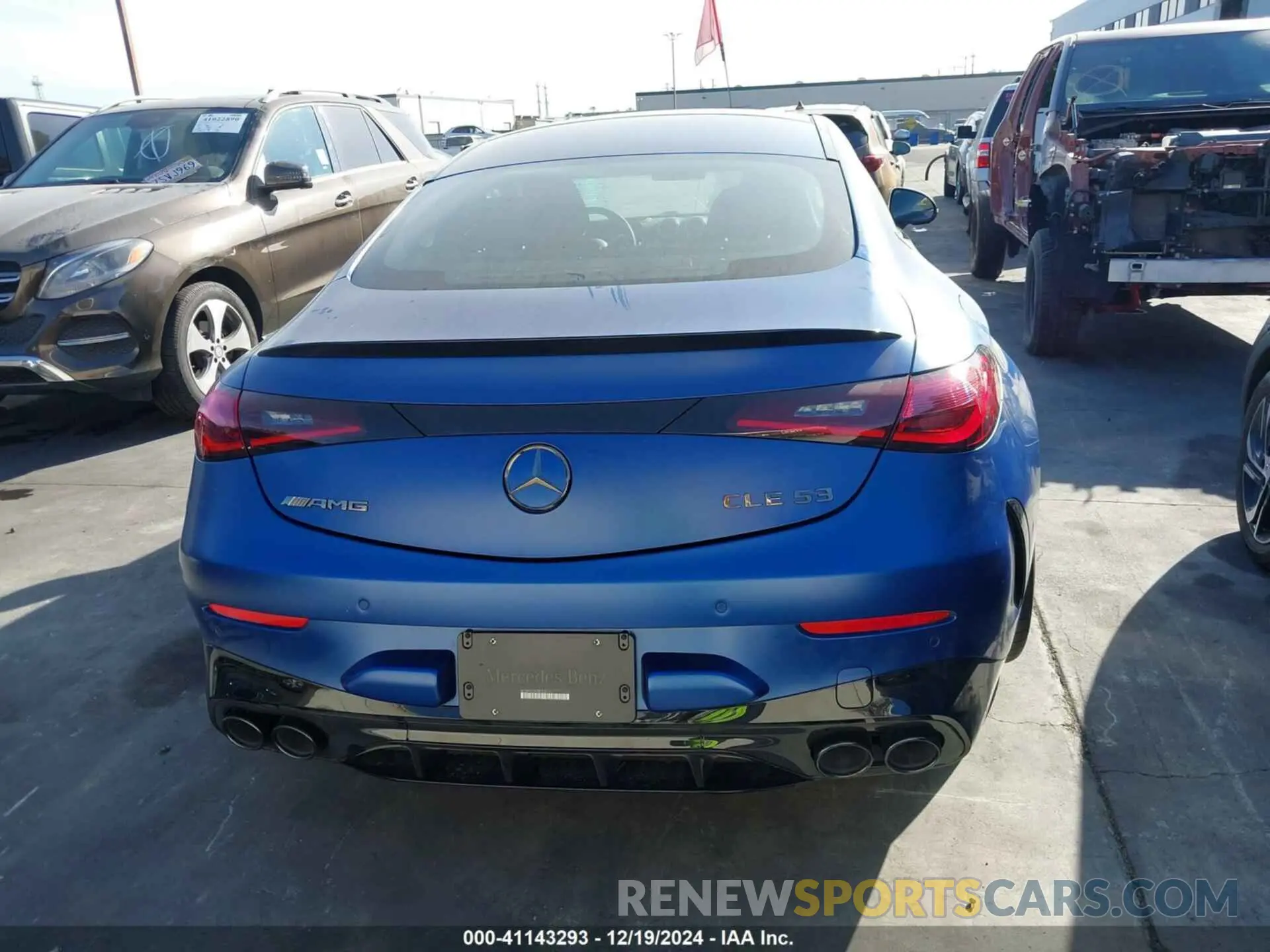 17 Photograph of a damaged car W1KMJ6CB7RF039151 MERCEDES-BENZ AMG CLE 53 2024