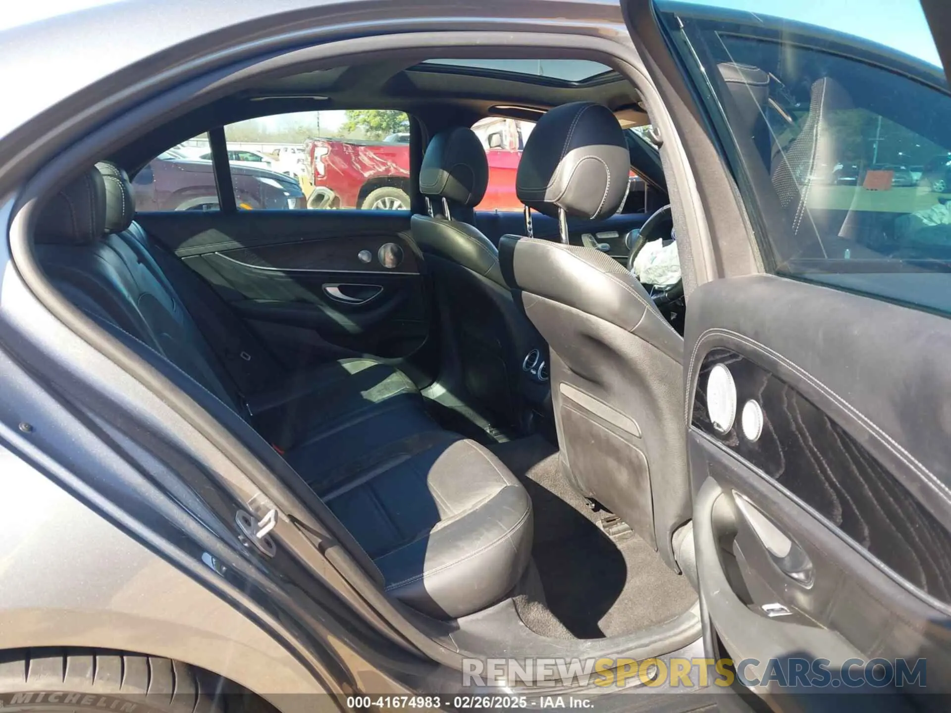 8 Фотография поврежденного автомобиля WDDZF6BB7KA622928 MERCEDES-BENZ AMG E 53 2019