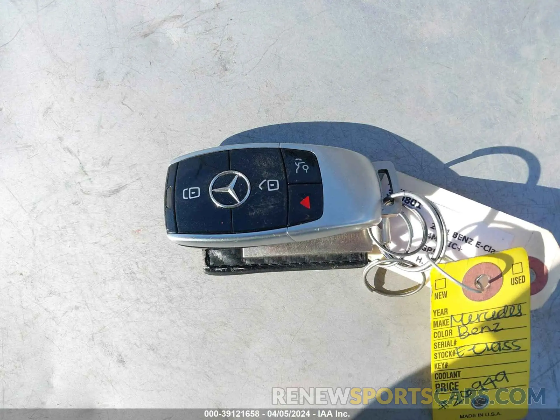 11 Photograph of a damaged car W1KZF6BB7MA933004 MERCEDES-BENZ AMG E 53 2021