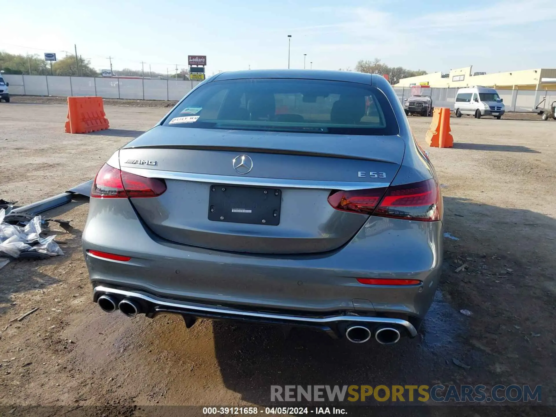 17 Photograph of a damaged car W1KZF6BB7MA933004 MERCEDES-BENZ AMG E 53 2021