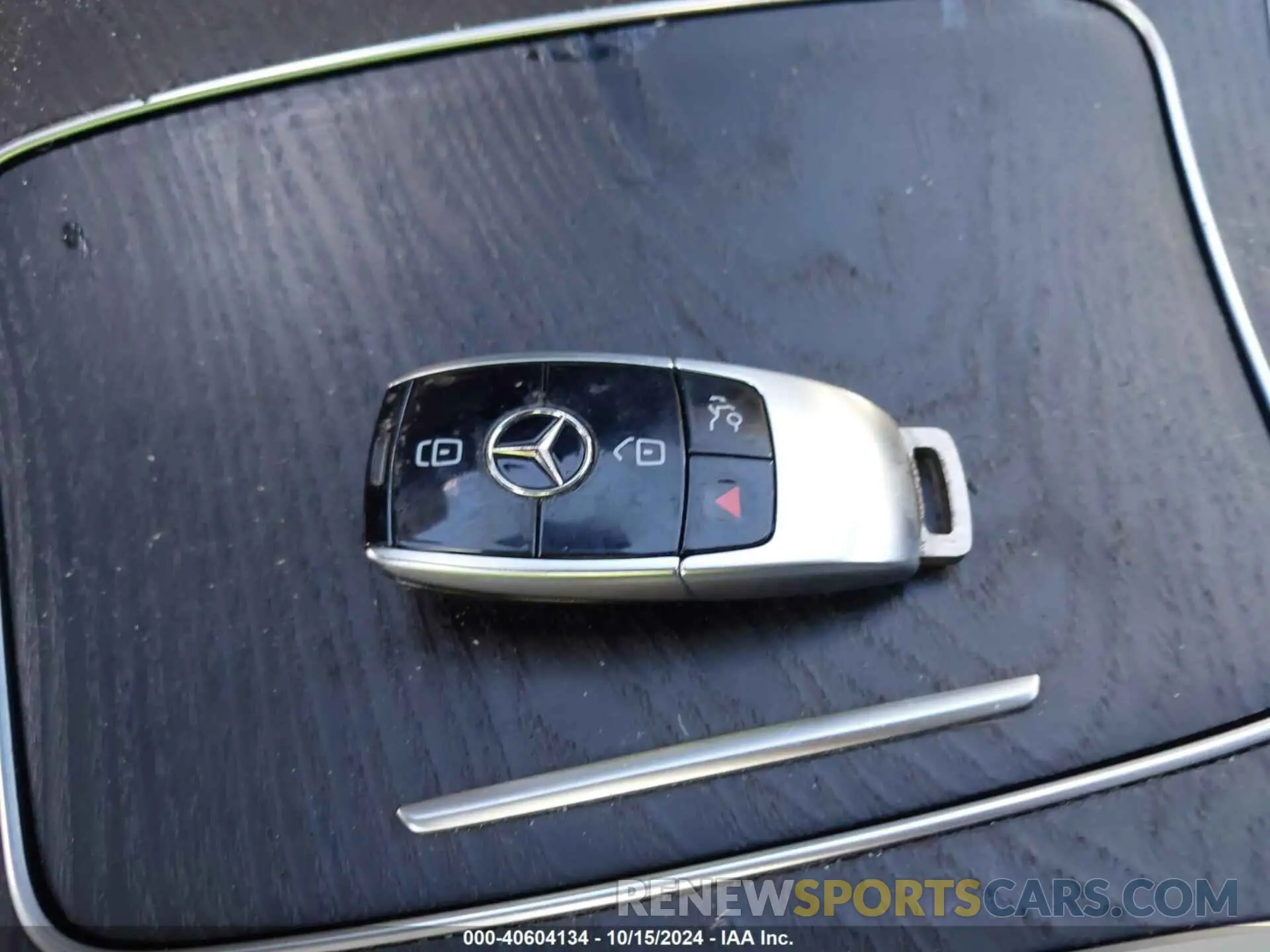 11 Photograph of a damaged car W1K1J6BB6NF181313 MERCEDES-BENZ AMG E 53 2022