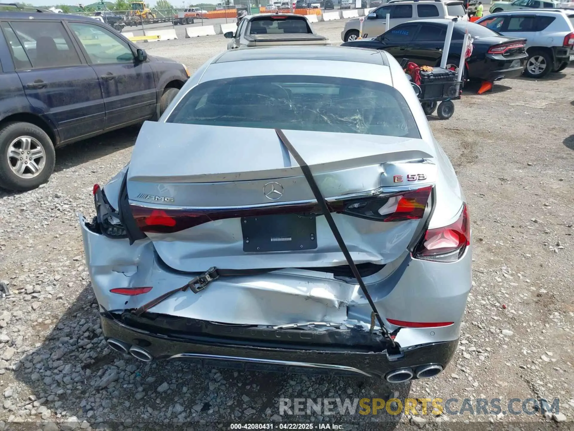 16 Photograph of a damaged car W1KLF6DB6SA112511 MERCEDES-BENZ AMG E 53 E 2025