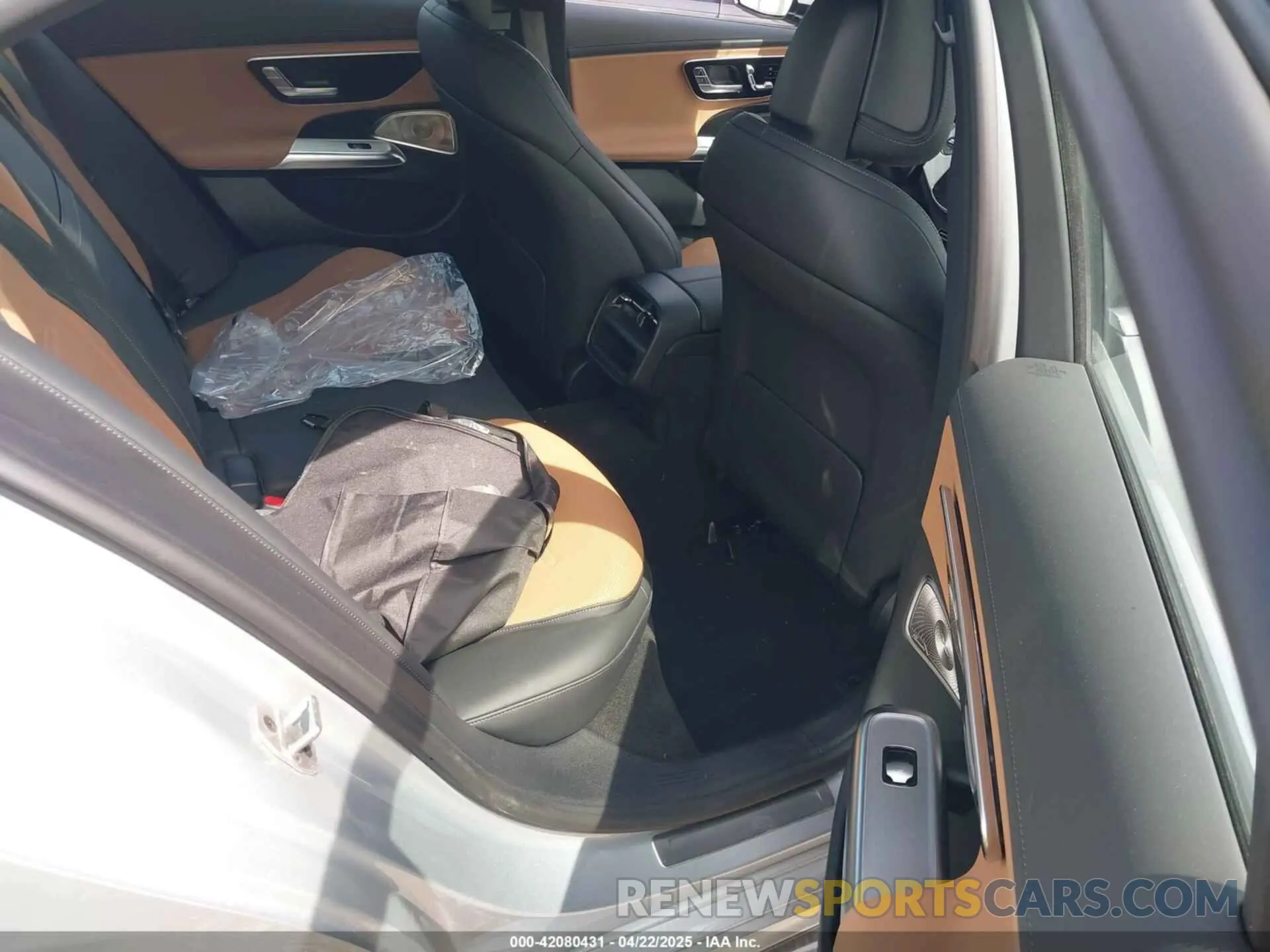 8 Photograph of a damaged car W1KLF6DB6SA112511 MERCEDES-BENZ AMG E 53 E 2025