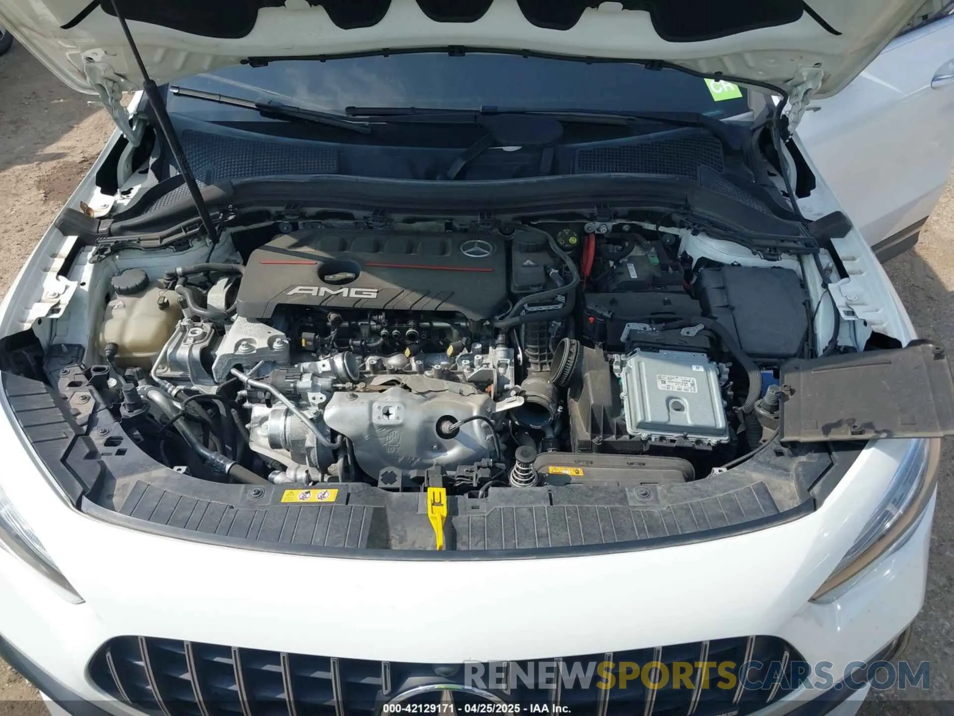 10 Photograph of a damaged car W1N4N5BB3MJ134251 MERCEDES-BENZ AMG GLA 35 2021