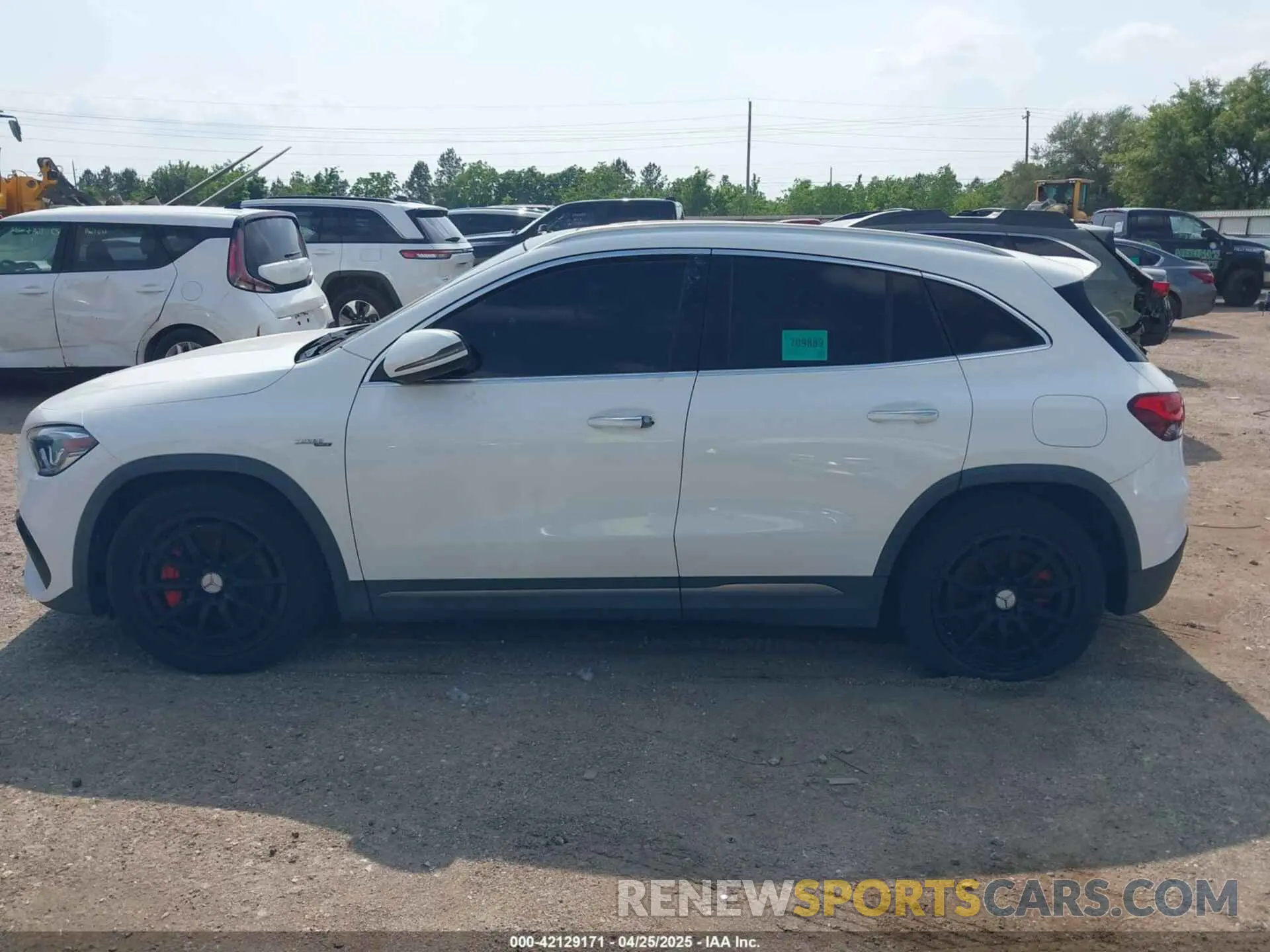 13 Photograph of a damaged car W1N4N5BB3MJ134251 MERCEDES-BENZ AMG GLA 35 2021