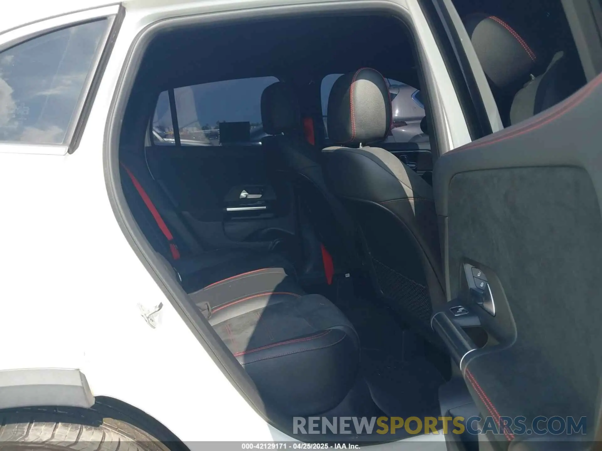 8 Photograph of a damaged car W1N4N5BB3MJ134251 MERCEDES-BENZ AMG GLA 35 2021