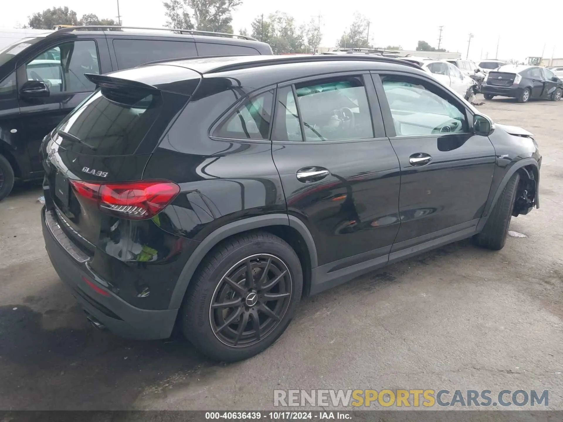 4 Photograph of a damaged car W1N4N5BBXPJ464652 MERCEDES-BENZ AMG GLA 35 2023
