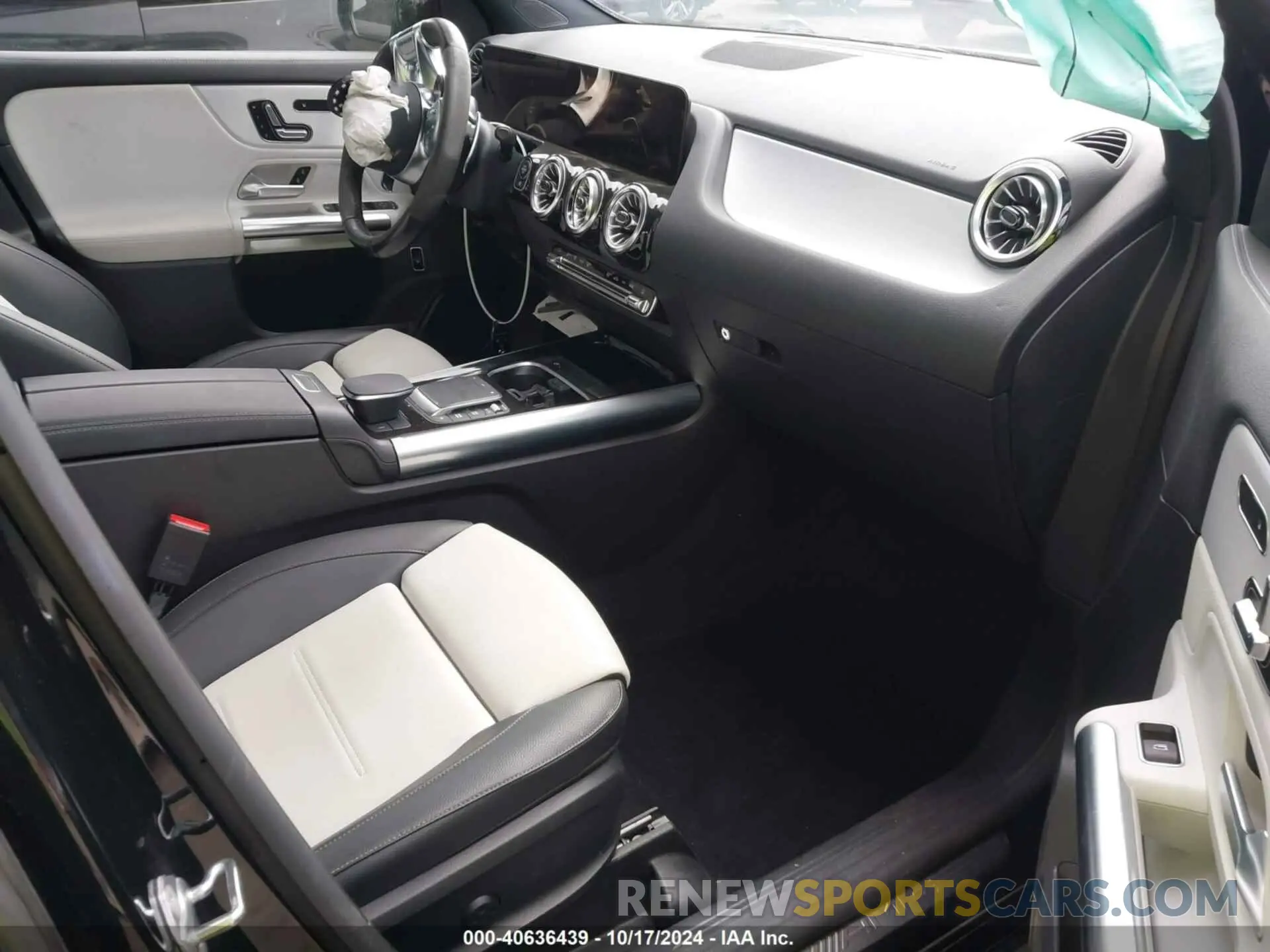 5 Photograph of a damaged car W1N4N5BBXPJ464652 MERCEDES-BENZ AMG GLA 35 2023