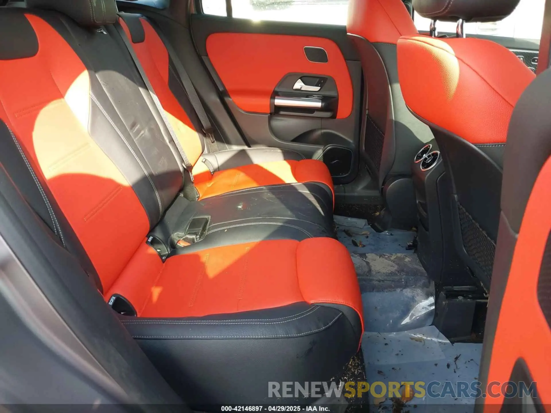 8 Photograph of a damaged car W1N4N5BB7SJ682962 MERCEDES-BENZ AMG GLA 35 2025