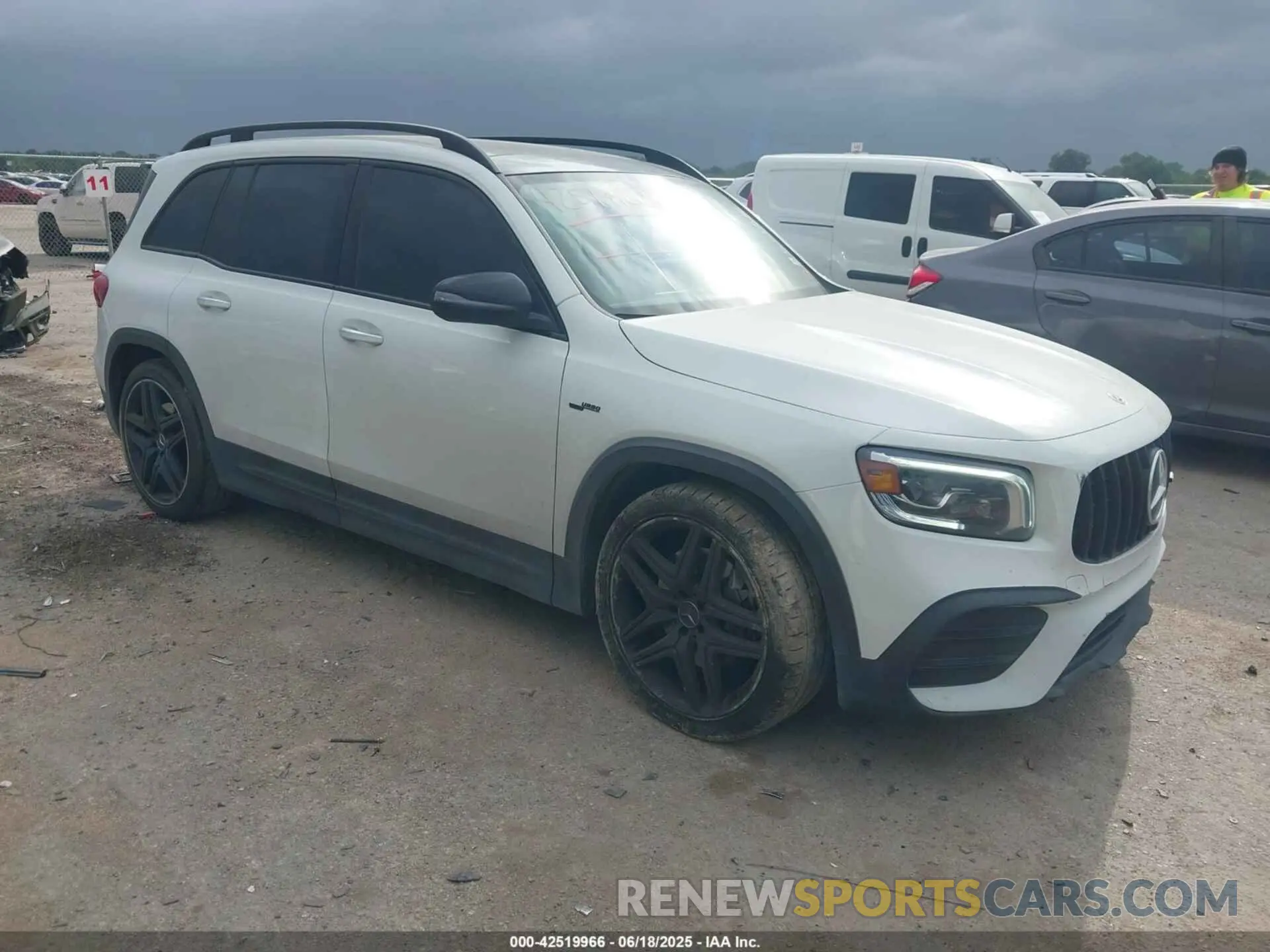 1 Фотография поврежденного автомобиля W1N4M5BB4NW232809 MERCEDES-BENZ AMG GLB 35 2022