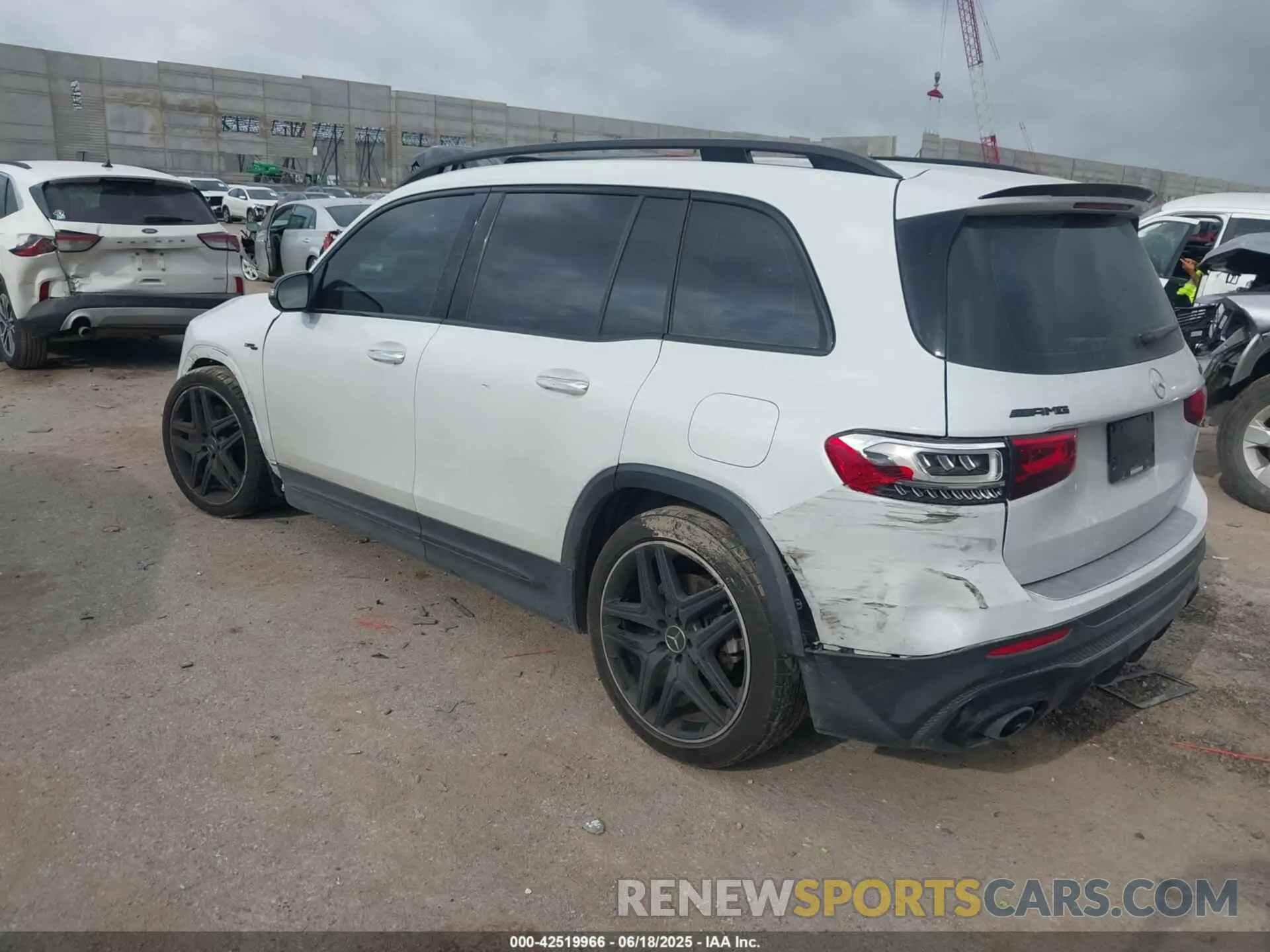 3 Фотография поврежденного автомобиля W1N4M5BB4NW232809 MERCEDES-BENZ AMG GLB 35 2022
