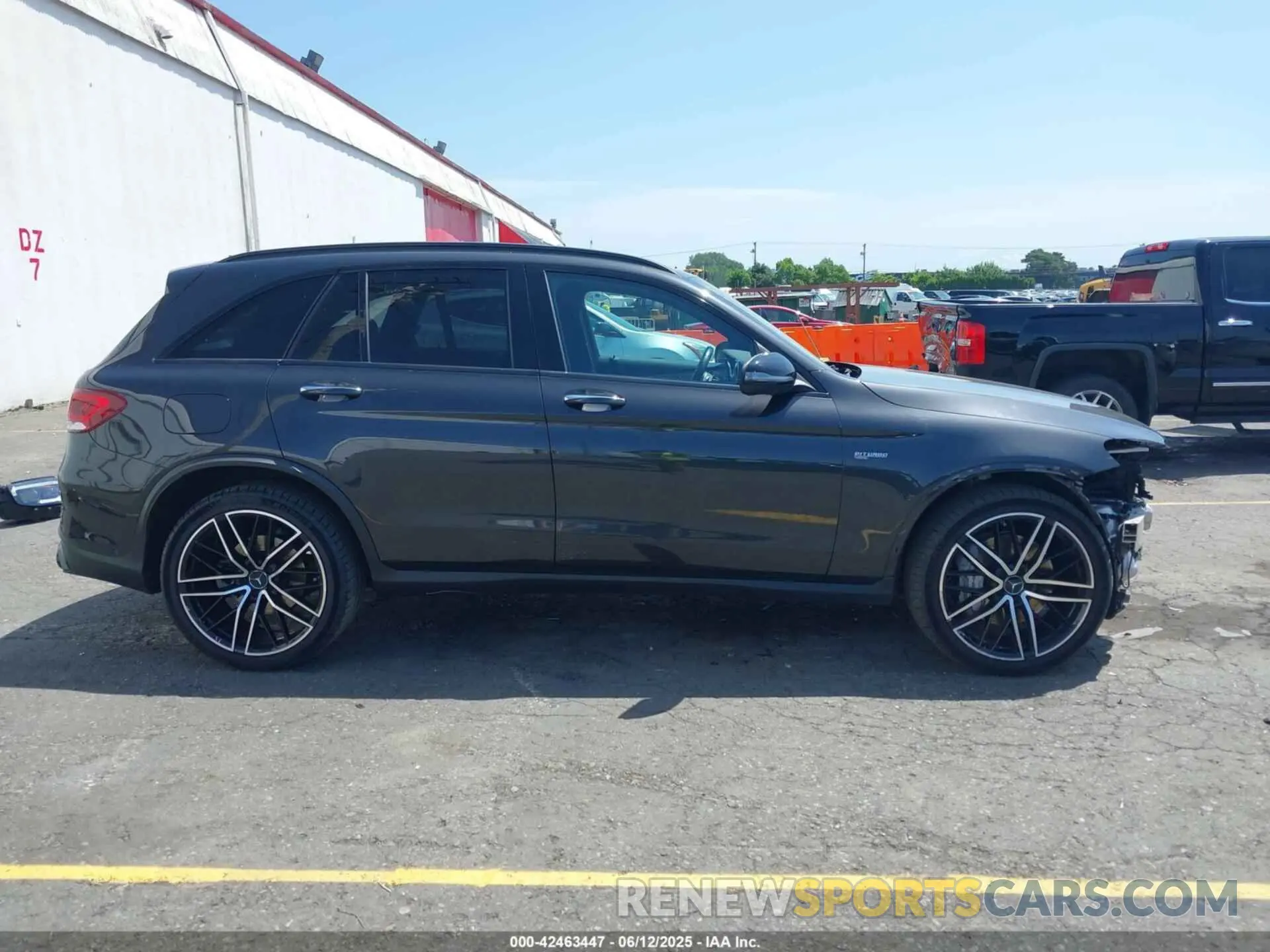 14 Photograph of a damaged car W1N0G6EB2MF949702 MERCEDES-BENZ AMG GLC 43 2021