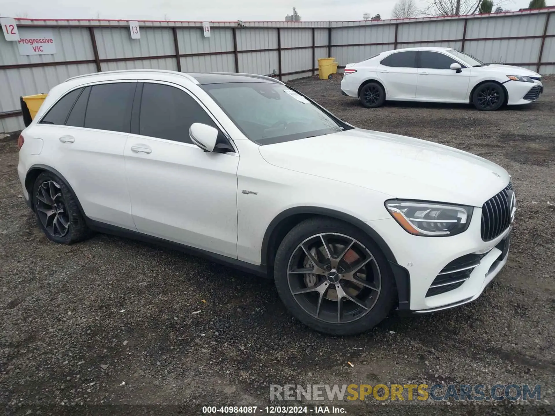 1 Photograph of a damaged car W1N0G6EB5MF952884 MERCEDES-BENZ AMG GLC 43 2021