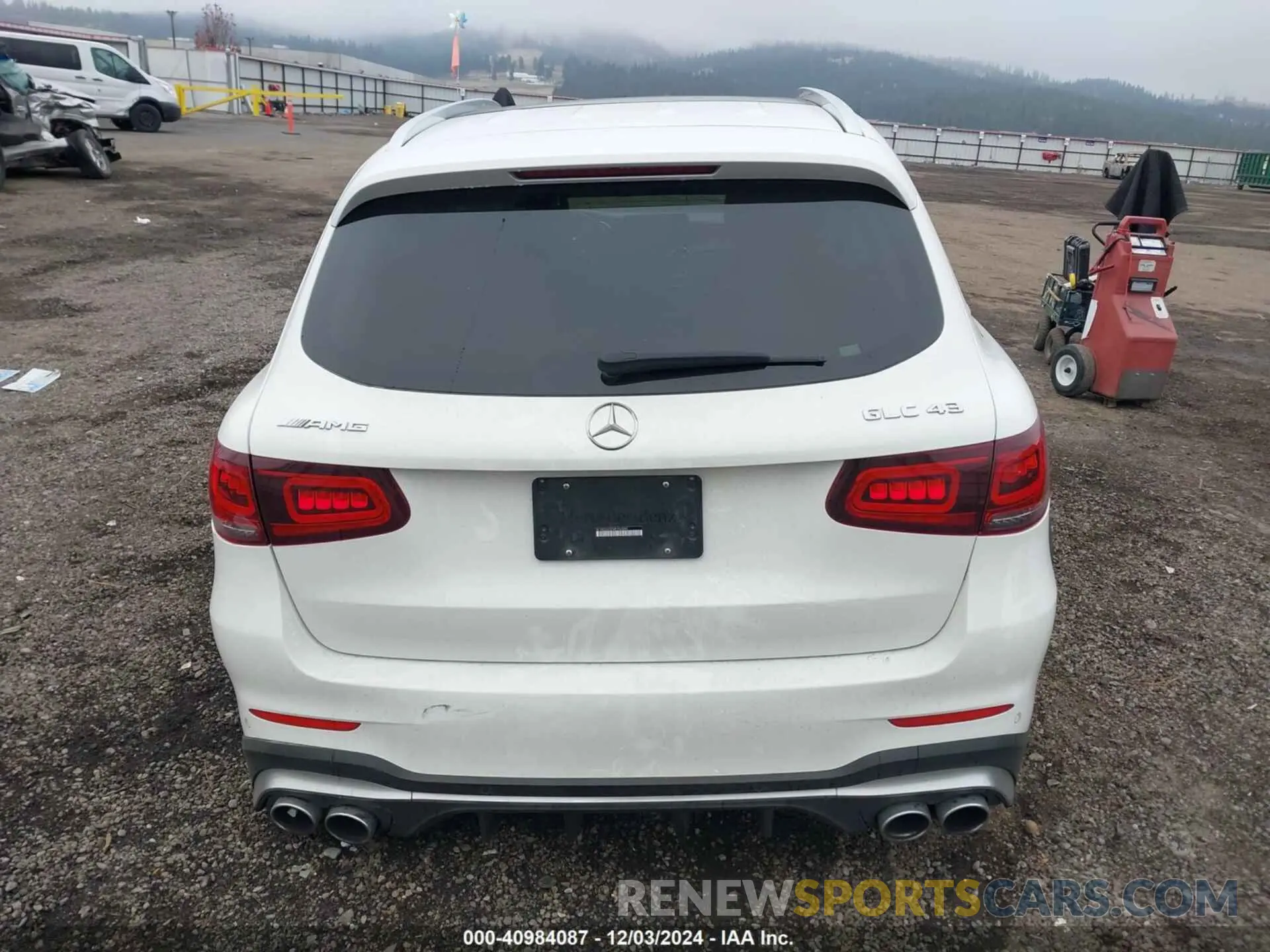 16 Photograph of a damaged car W1N0G6EB5MF952884 MERCEDES-BENZ AMG GLC 43 2021