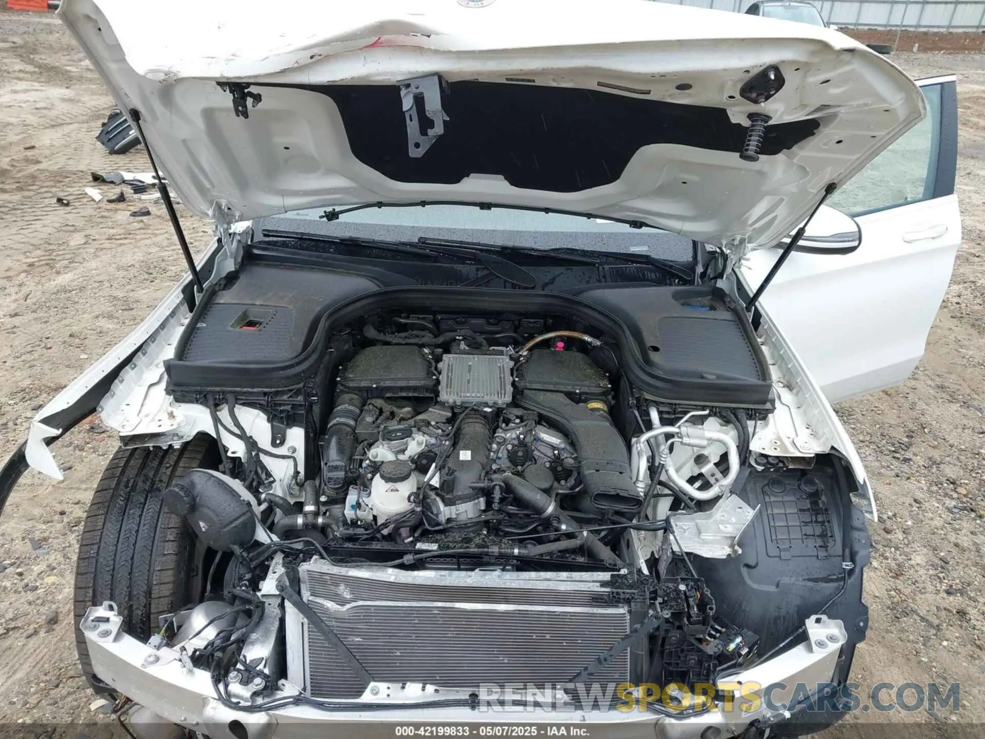 10 Photograph of a damaged car W1N0G6EB4NG120917 MERCEDES-BENZ AMG GLC 43 2022
