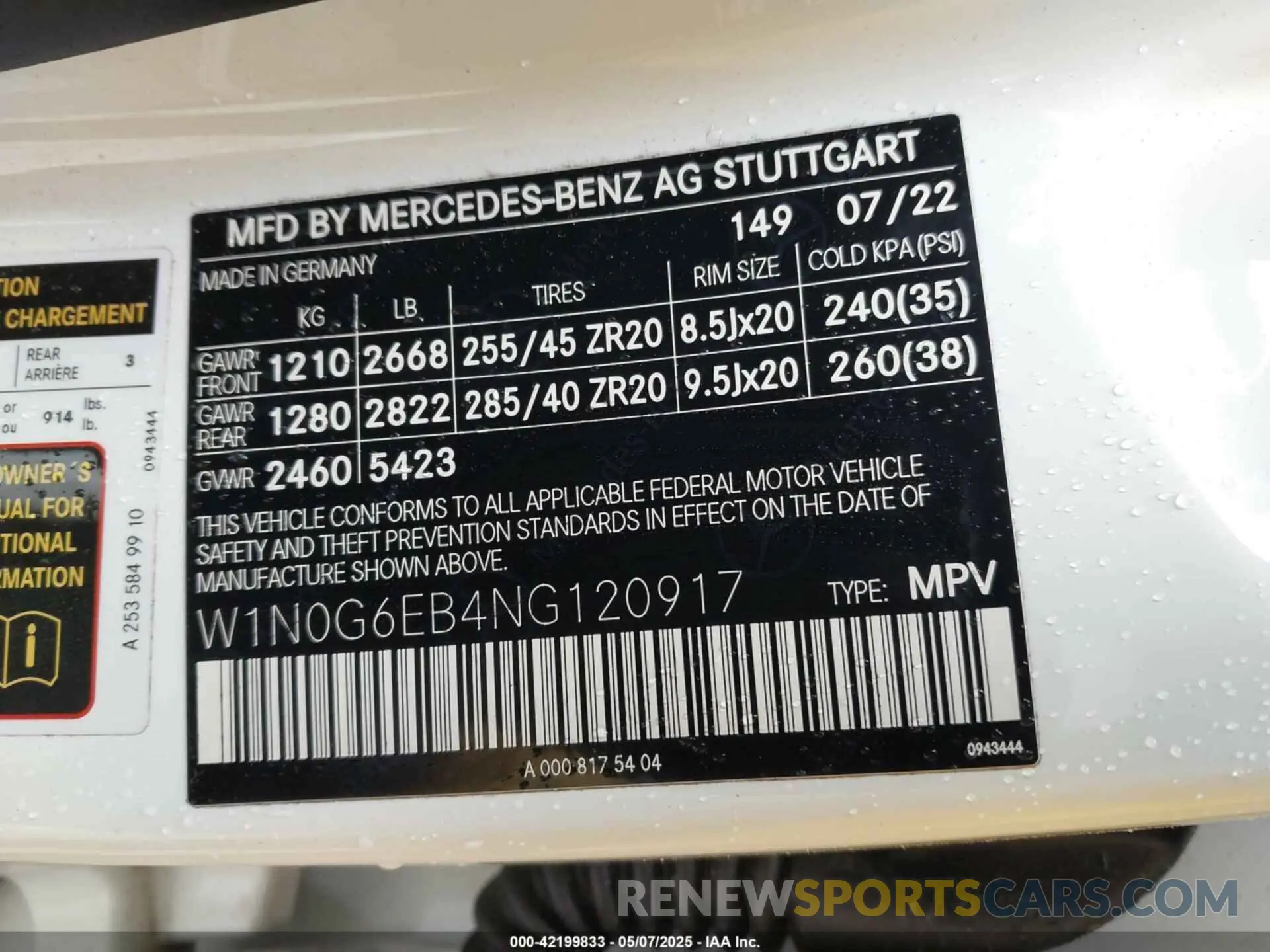 9 Photograph of a damaged car W1N0G6EB4NG120917 MERCEDES-BENZ AMG GLC 43 2022