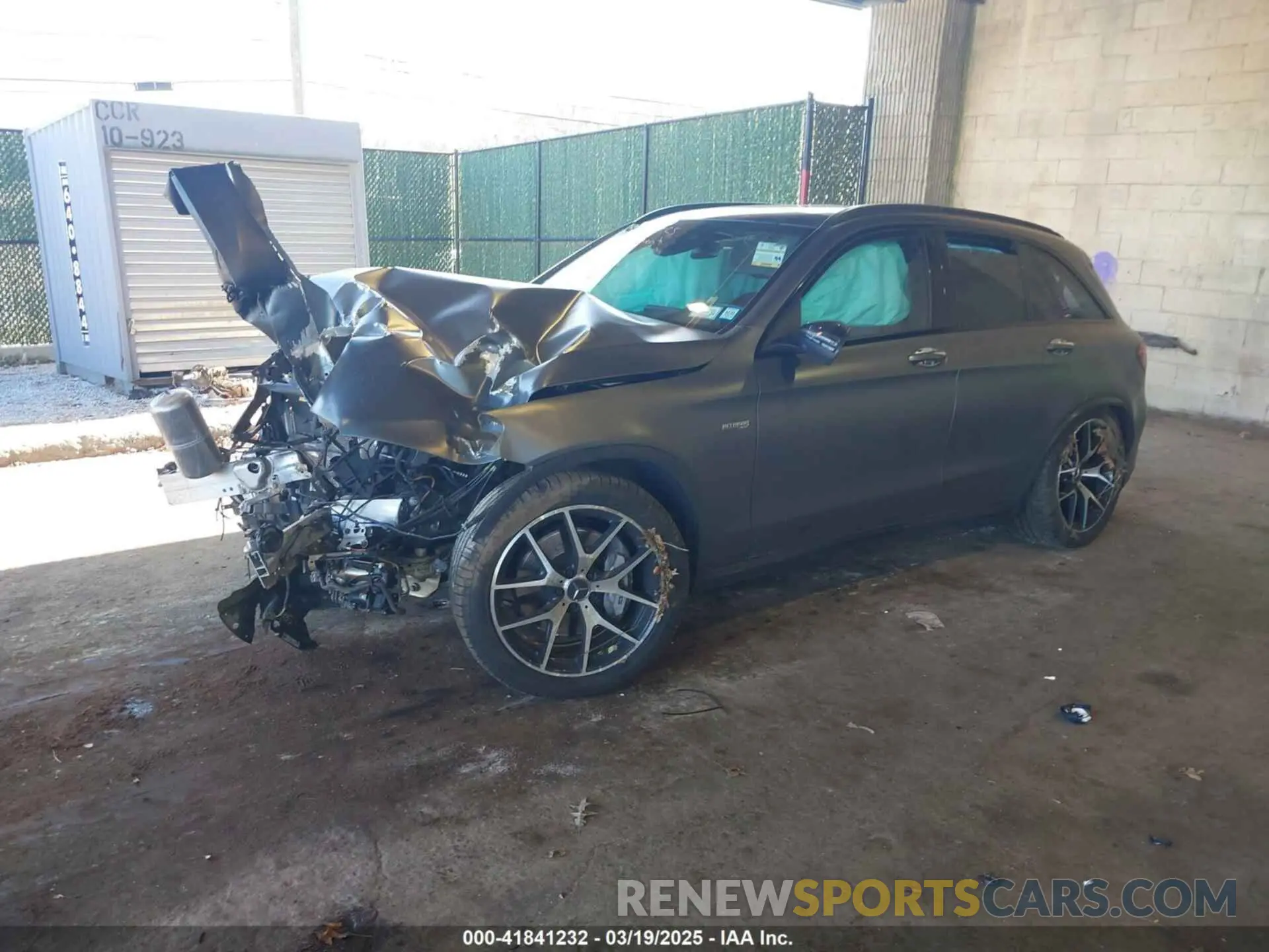 2 Photograph of a damaged car W1N0G6EB7NG023601 MERCEDES-BENZ AMG GLC 43 2022