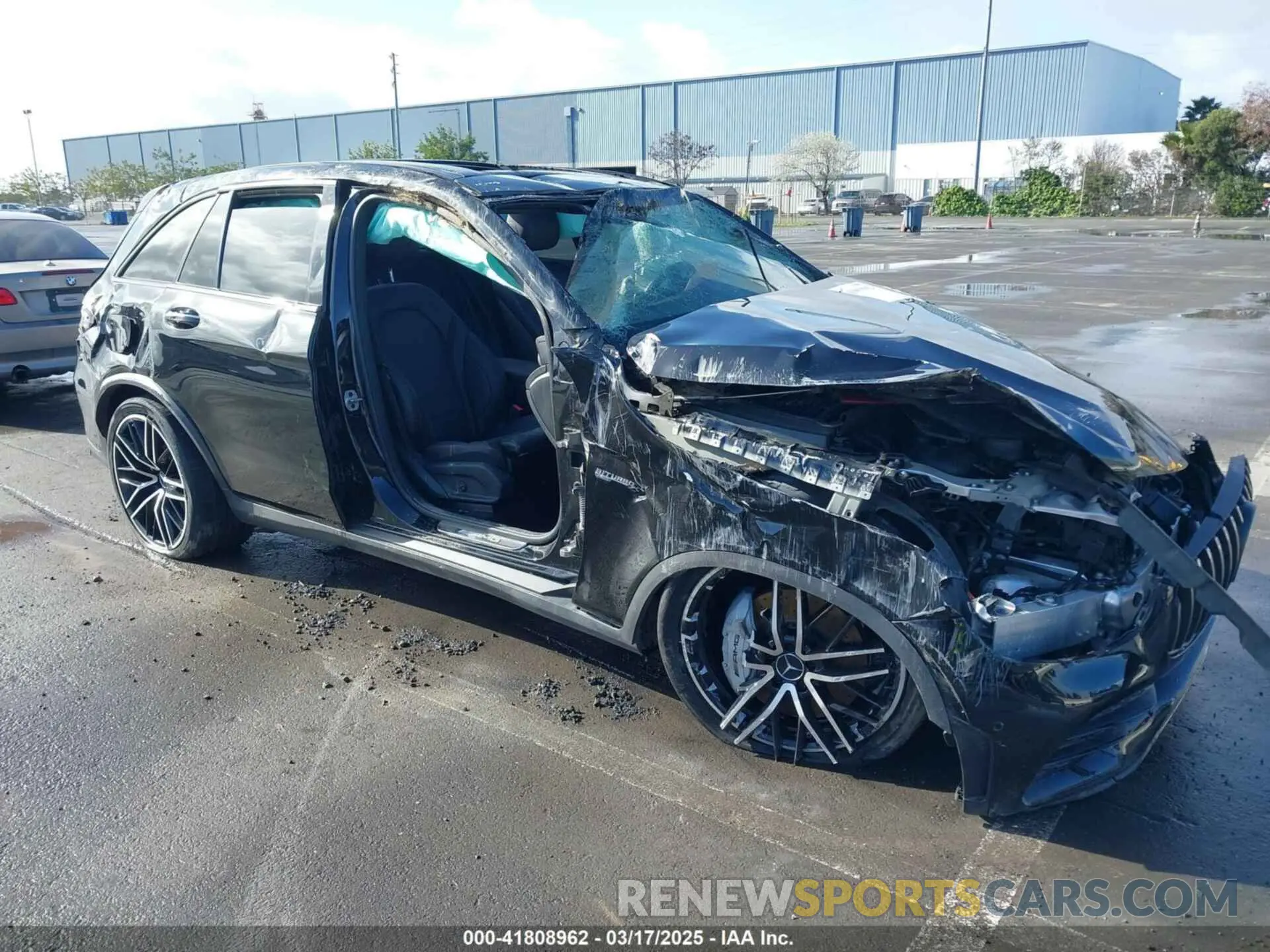 1 Photograph of a damaged car W1N0G6EB7NV329970 MERCEDES-BENZ AMG GLC 43 2022