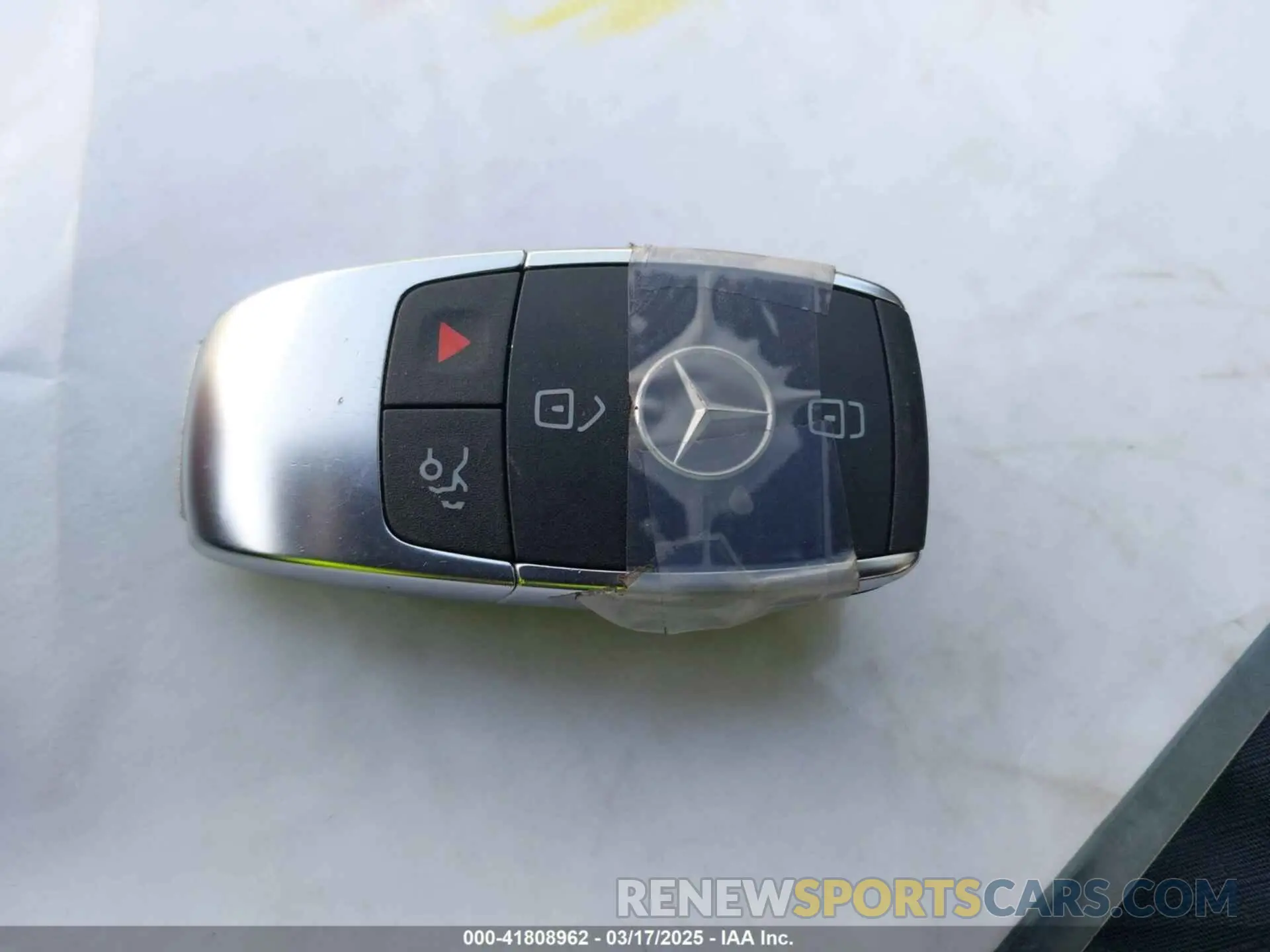 11 Photograph of a damaged car W1N0G6EB7NV329970 MERCEDES-BENZ AMG GLC 43 2022