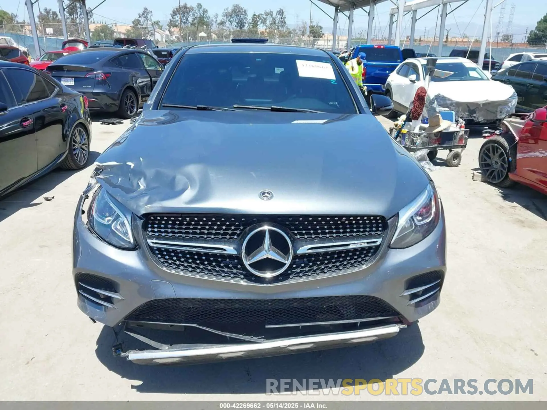 12 Photograph of a damaged car WDC0J6EBXKF596349 MERCEDES-BENZ AMG GLC 43 COUPE 2019