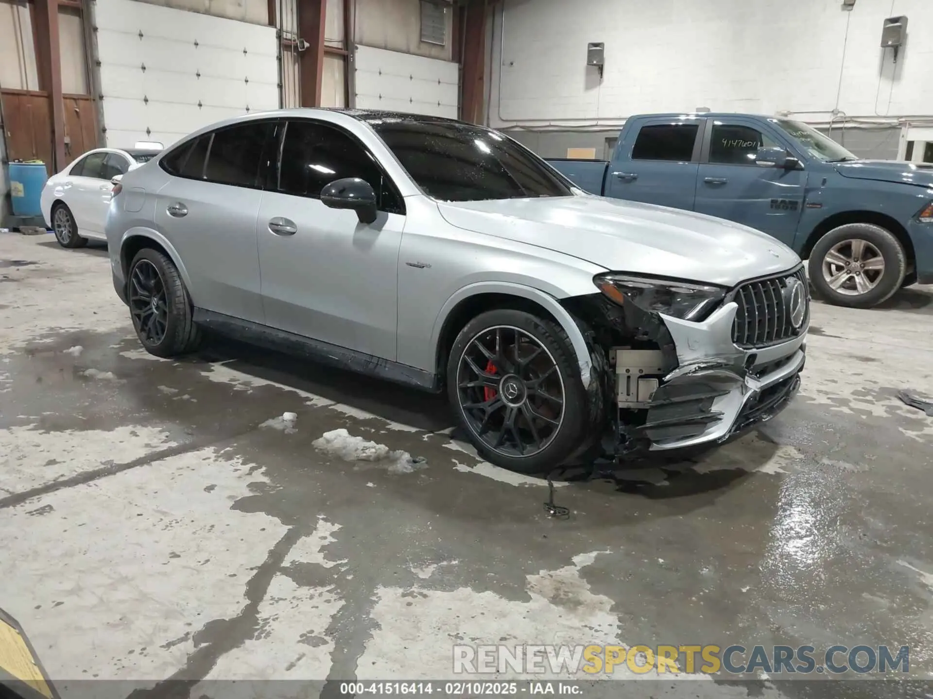 1 Фотография поврежденного автомобиля W1NKJ8AB8SF272826 MERCEDES-BENZ AMG GLC 63 COUPE 2025