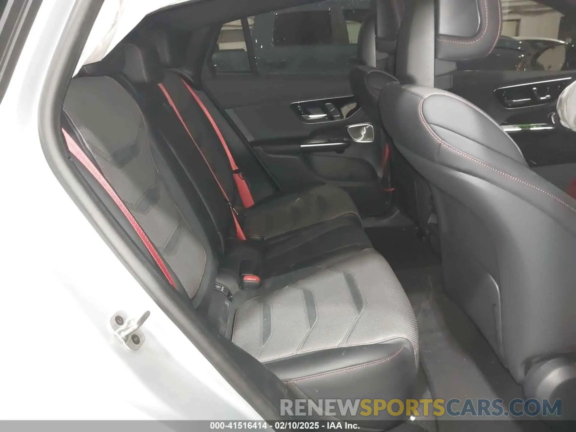 8 Фотография поврежденного автомобиля W1NKJ8AB8SF272826 MERCEDES-BENZ AMG GLC 63 COUPE 2025